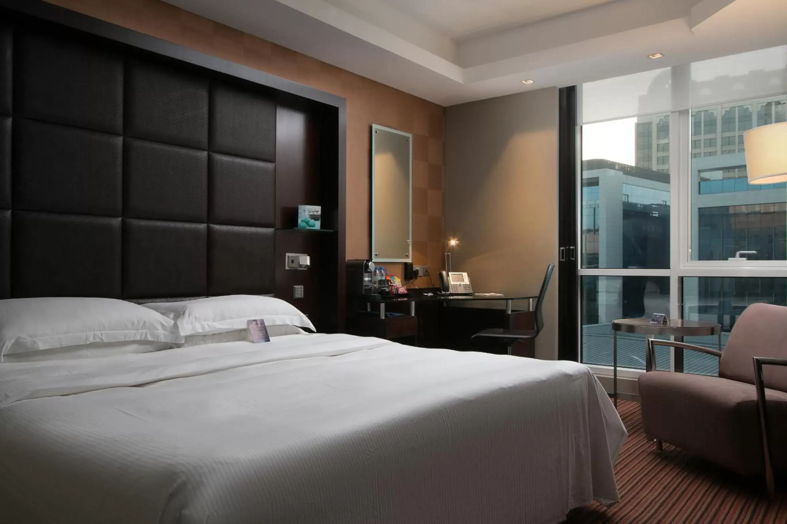 Bedroom in Radisson Blu Hotel, Dubai Media City