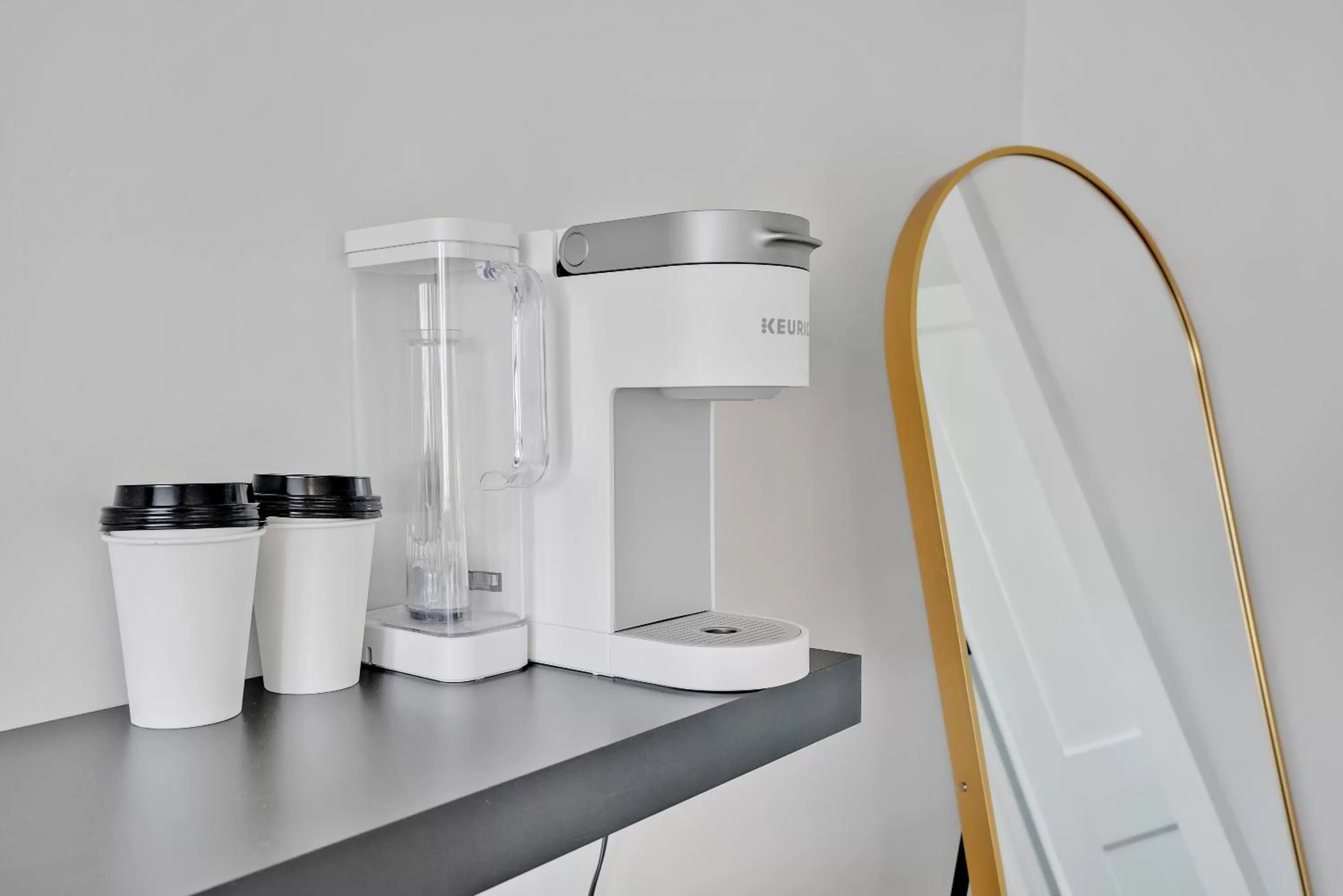 Coffee/tea facilities in The Starlite Inn