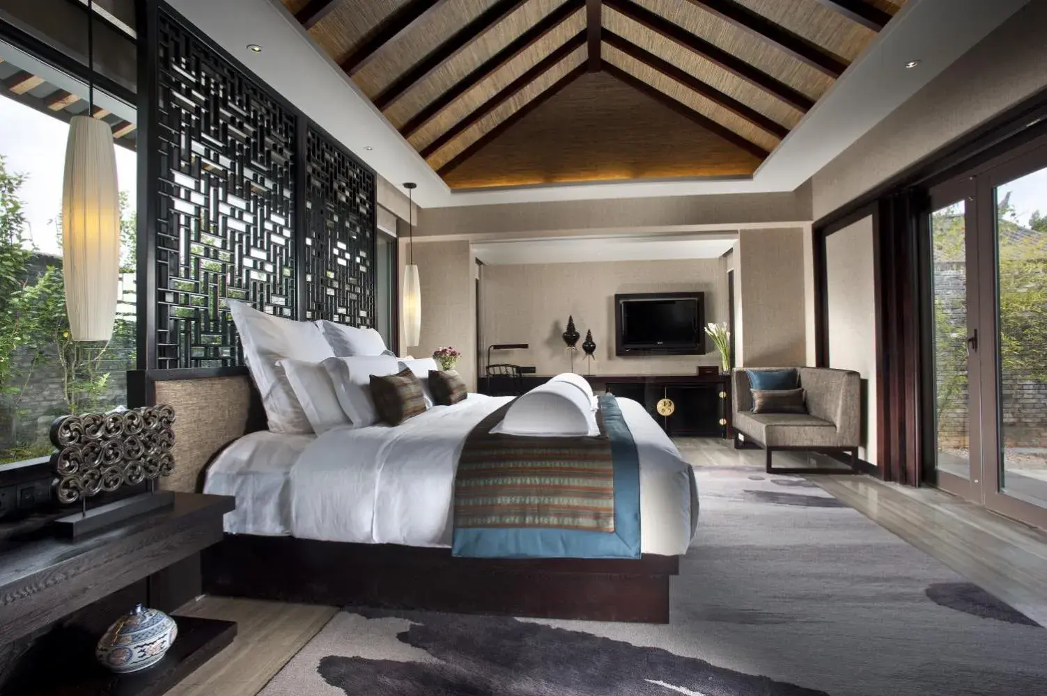 Bedroom, Bed in Pullman Lijiang Resort & Spa