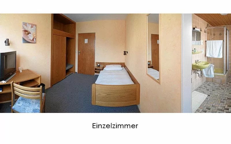 Bed in Hotel Keinath Stuttgart