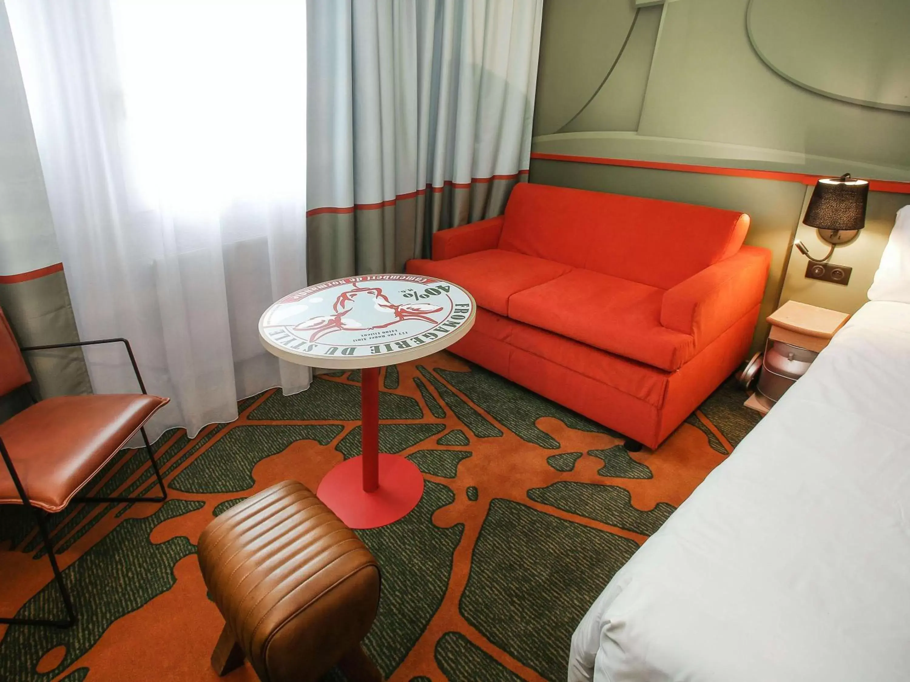 Bedroom, Seating Area in Hotel Ibis styles Lisieux ex Mercure