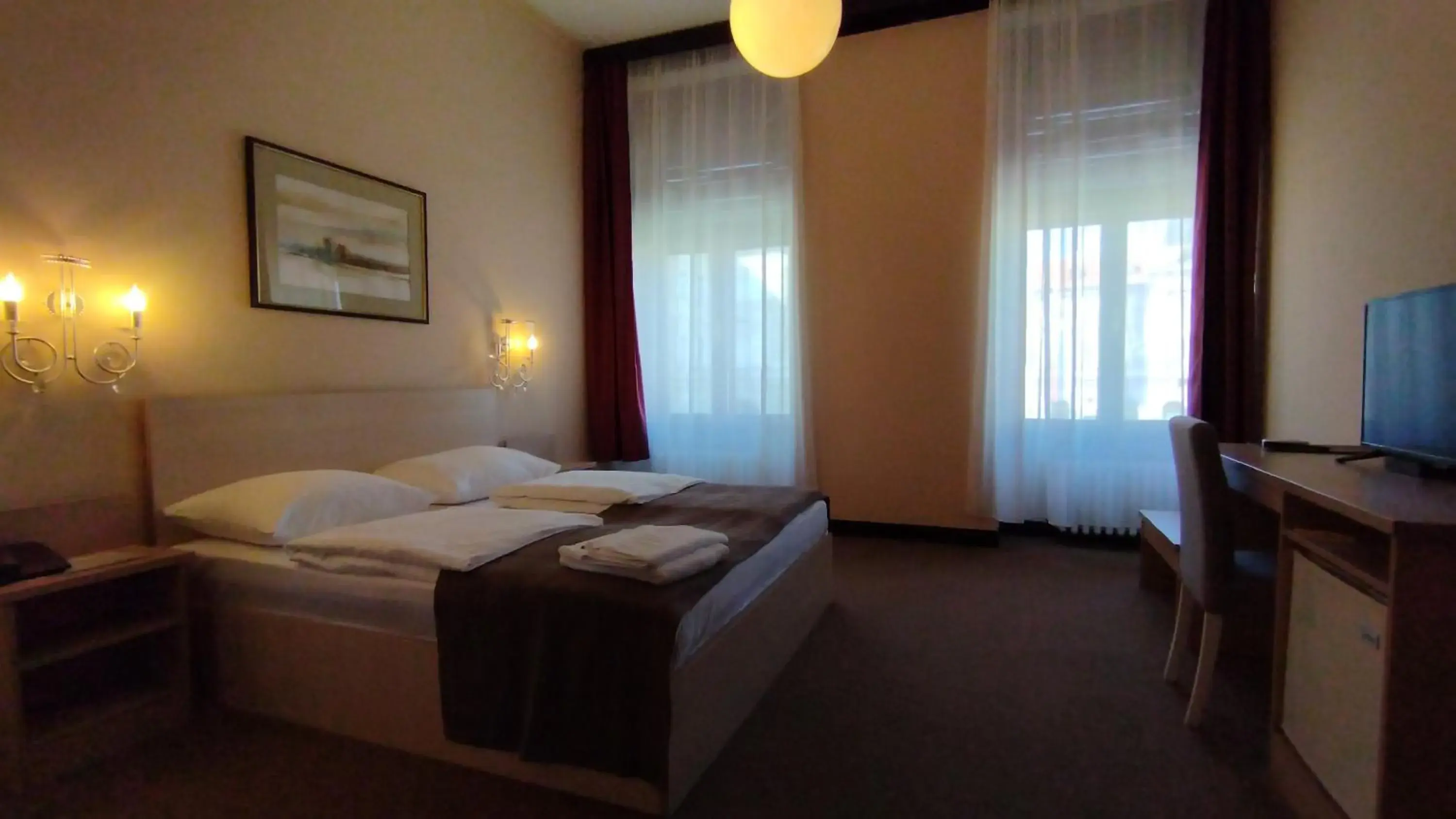 TV and multimedia, Bed in Hotel Vojvodina