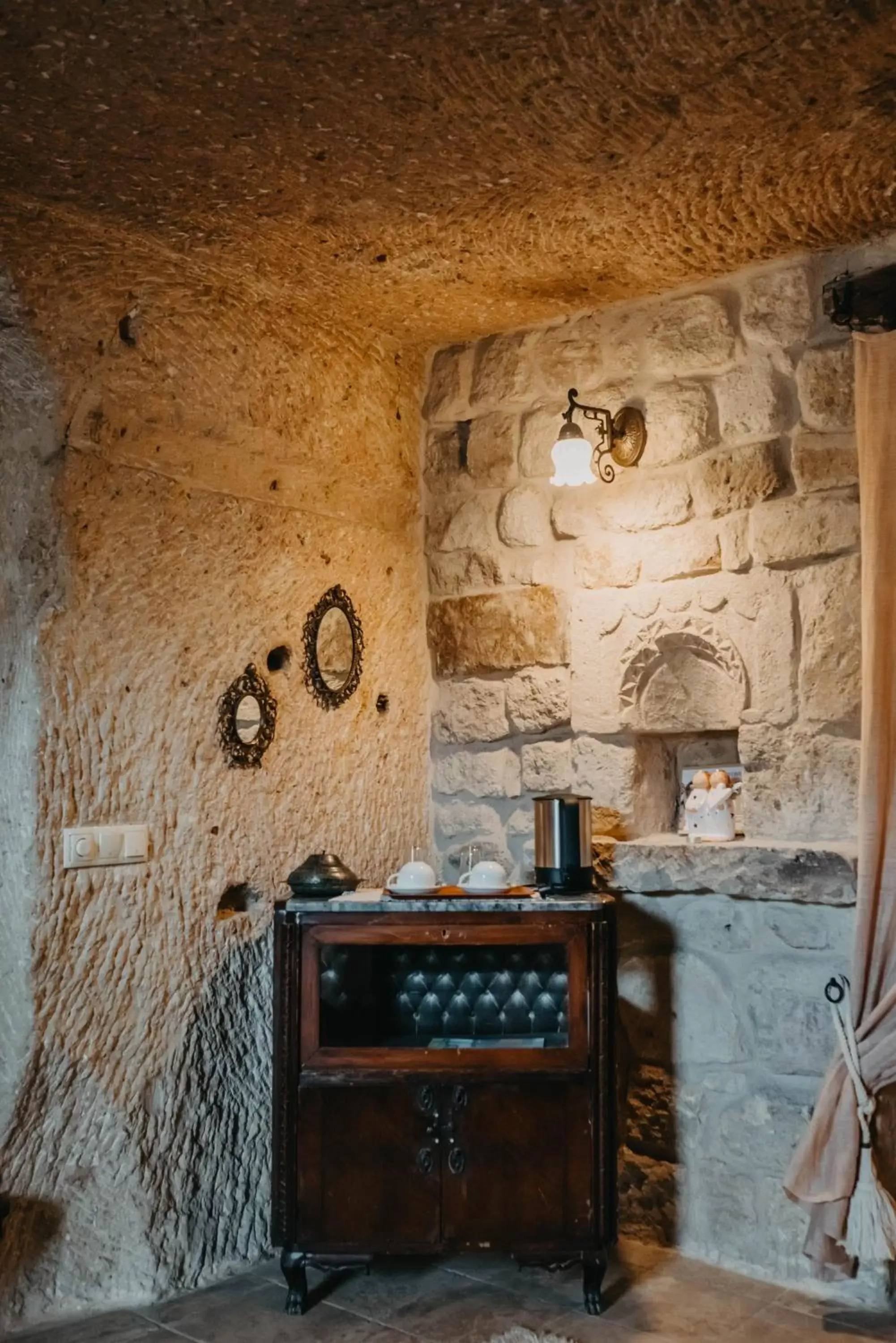 Decorative detail in Melekler Evi Cave Hotel