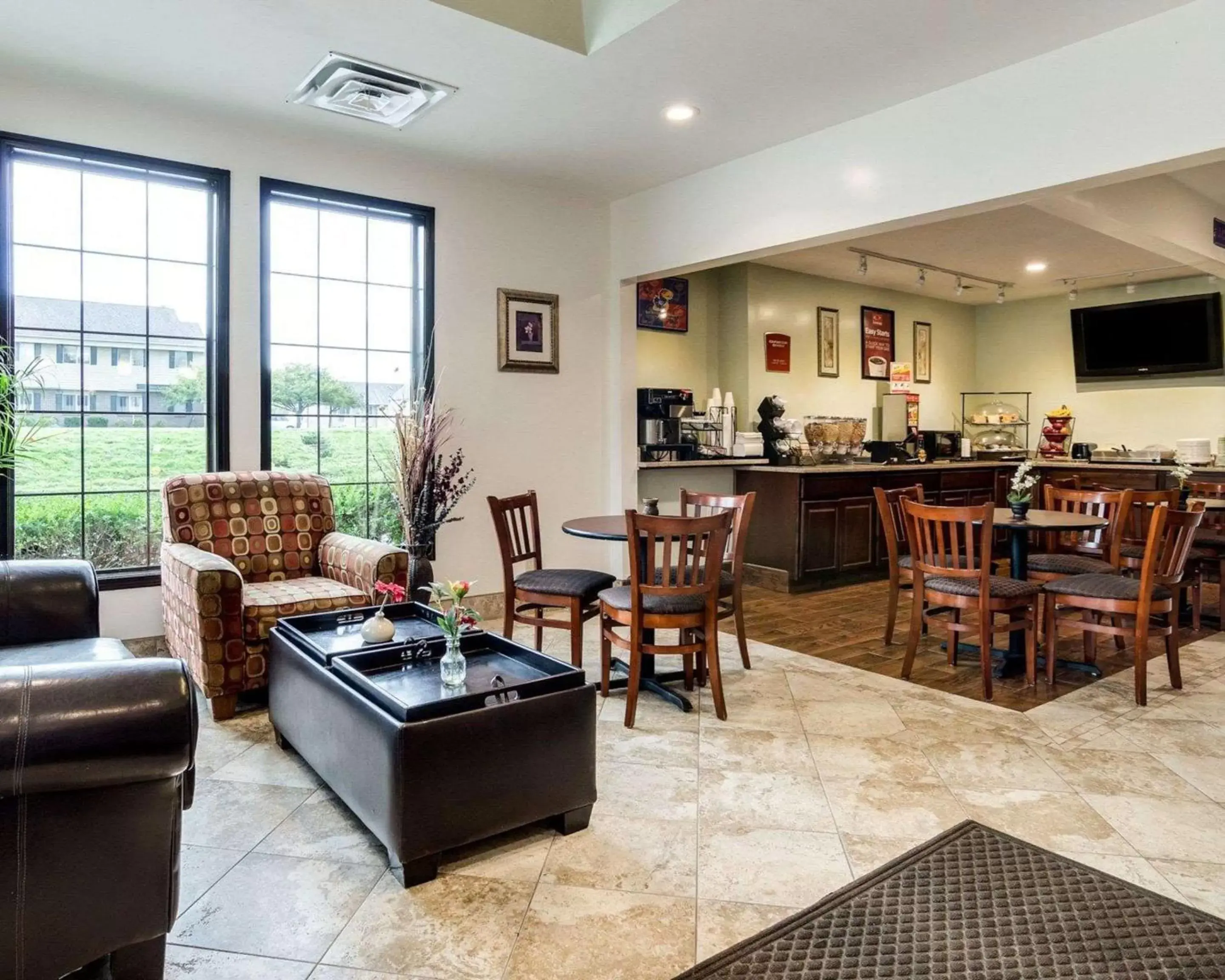 Lobby or reception in Econo Lodge University