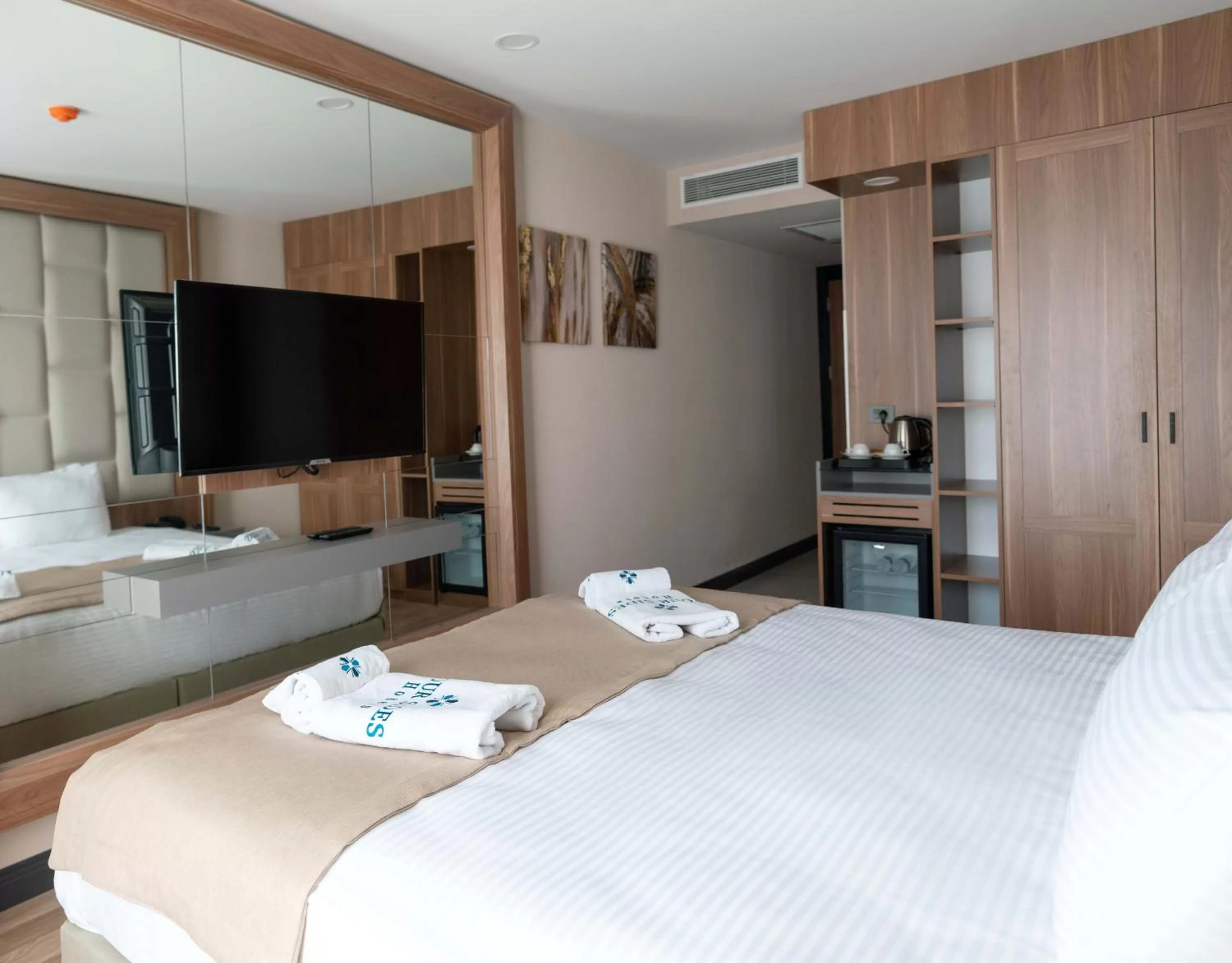 Photo of the whole room, Bed in Four Sides Taksim Lion Hotel&Spa