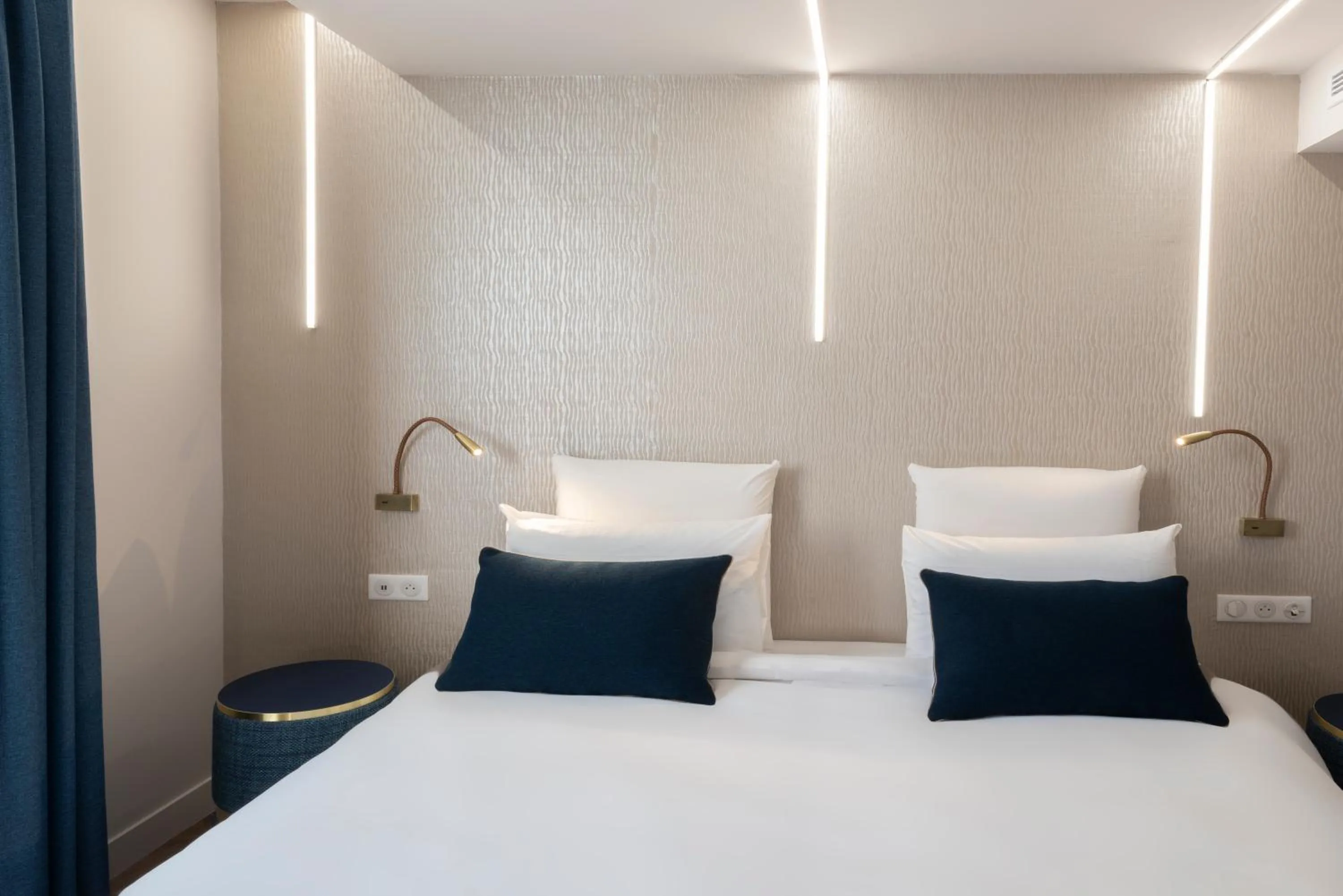 Decorative detail, Bed in Mercure Paris Opera Lafayette