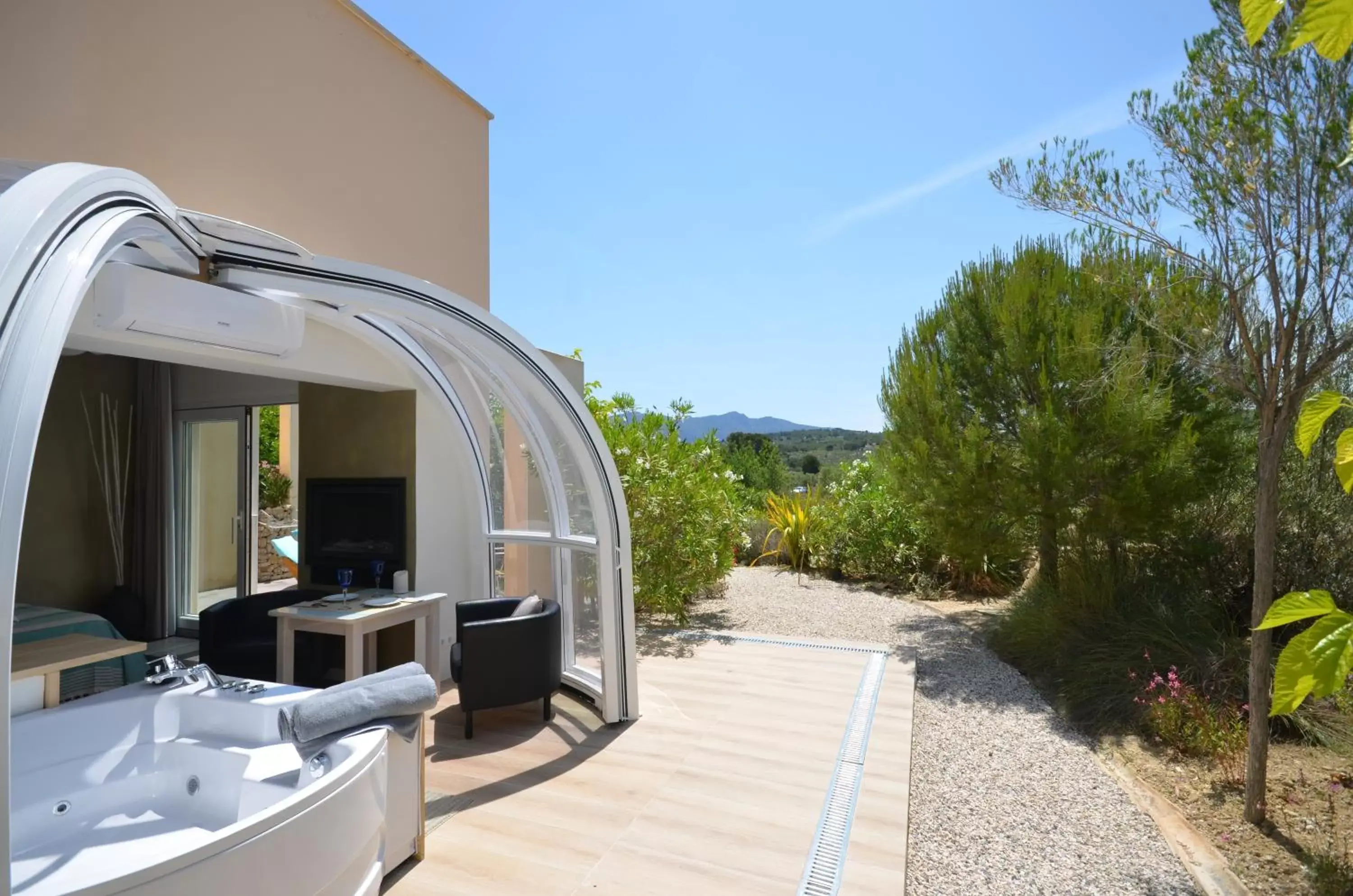 Patio in El Pao Spa Patio in El Pao Spa