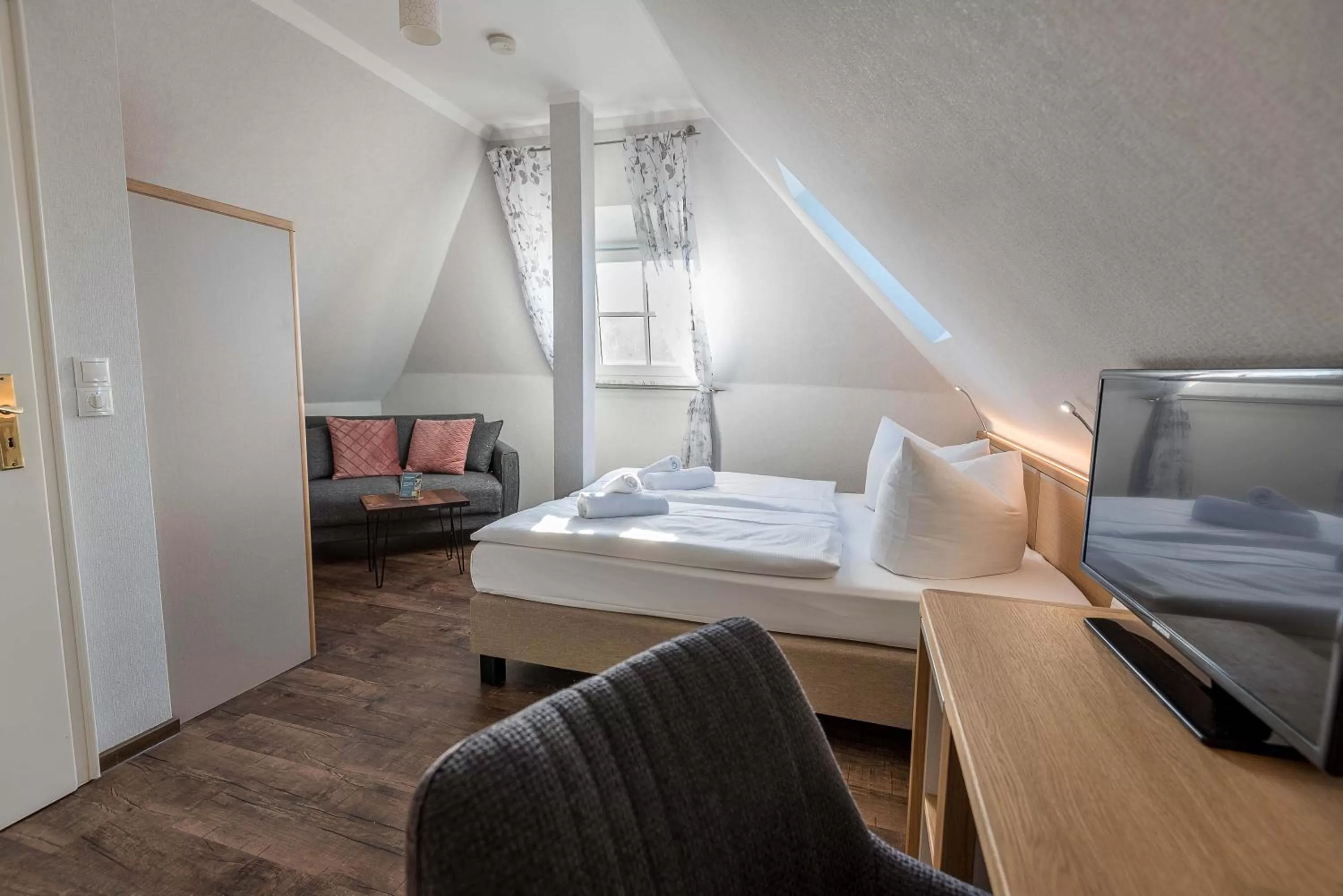 Photo of the whole room, Bed in Wreecher Hof