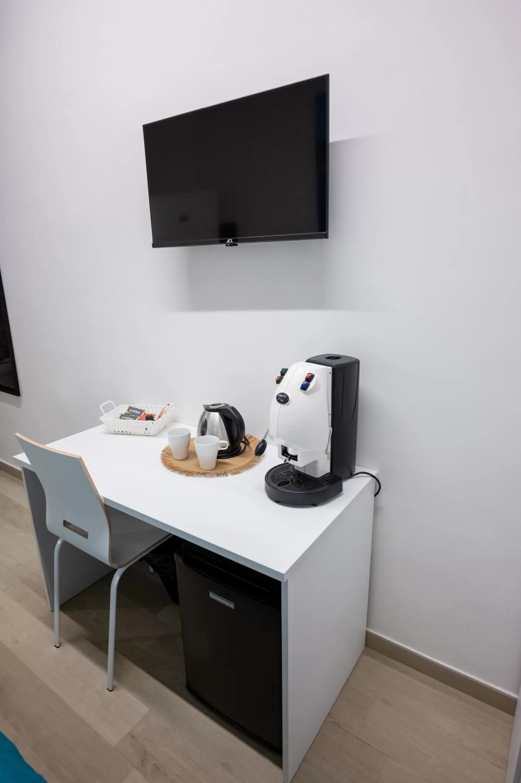 TV and multimedia, TV/Entertainment Center in K-Home