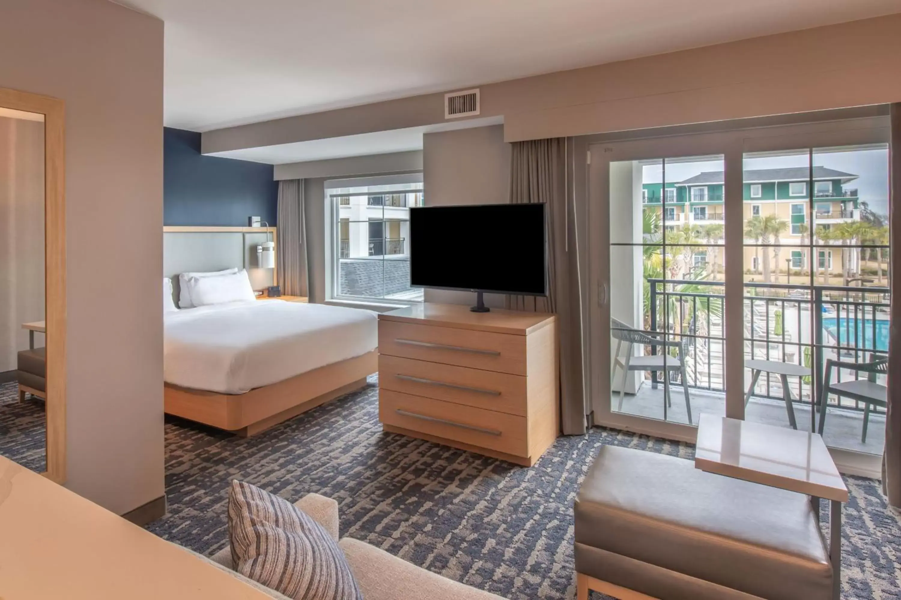 Photo of the whole room, TV/Entertainment Center in Residence Inn by Marriott Jekyll Island