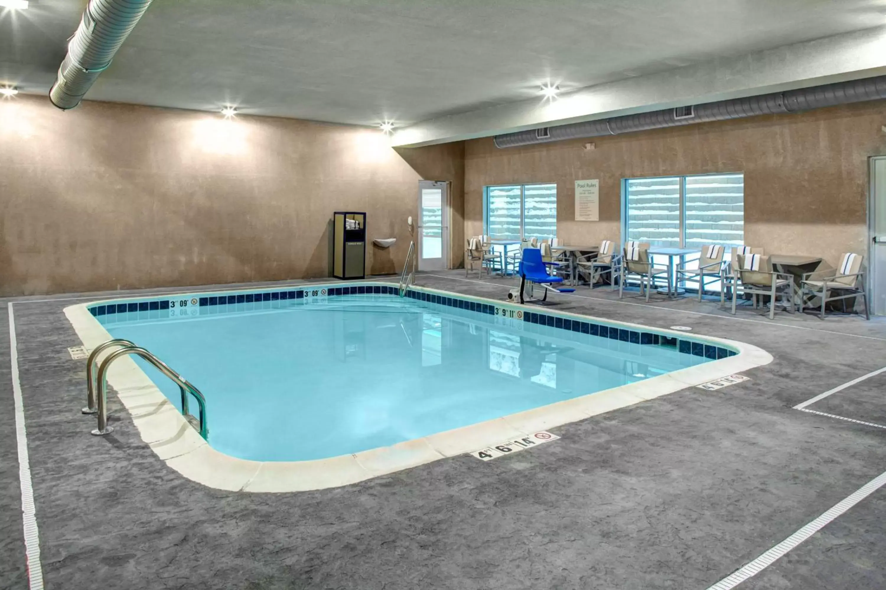 Swimming pool in Holiday Inn Express & Suites Coldwater by IHG Swimming pool in Holiday Inn Express & Suites Coldwater by IHG