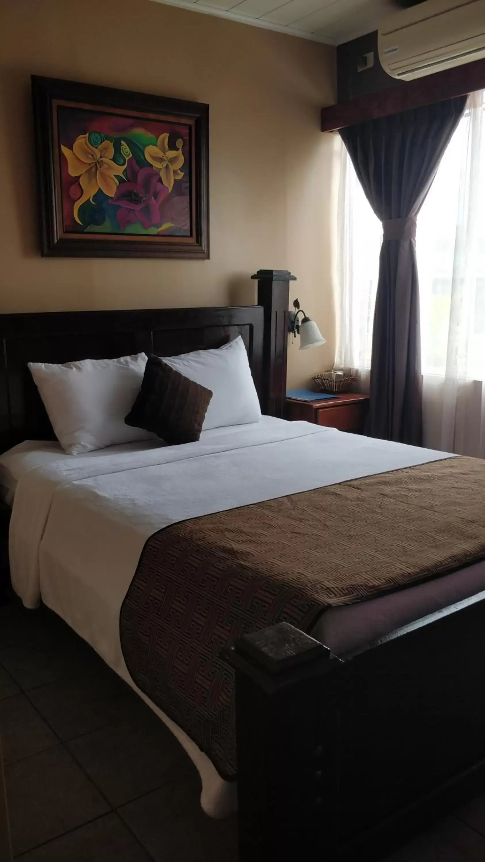 Bed in Hotel Las Colinas