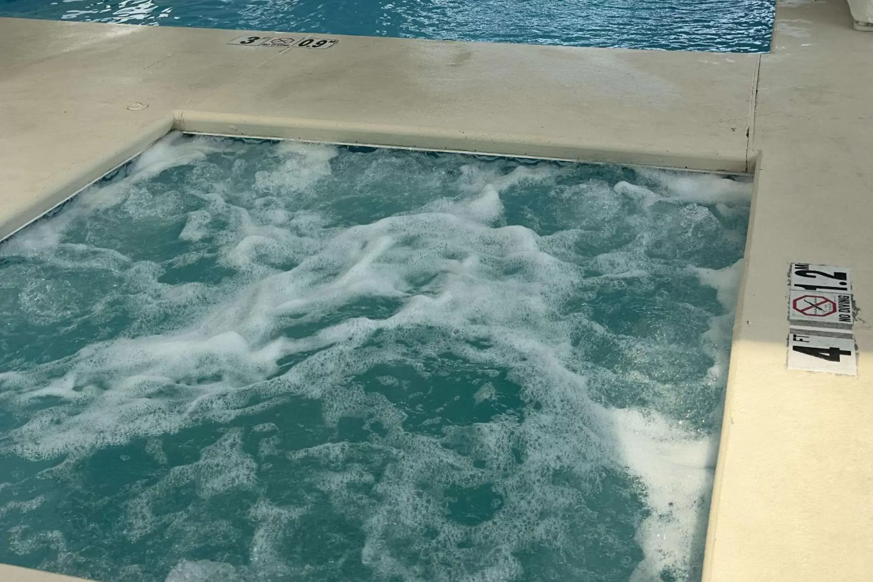 Swimming pool in Clarion Pointe Vidalia - Lyons West Swimming pool in Clarion Pointe Vidalia - Lyons West