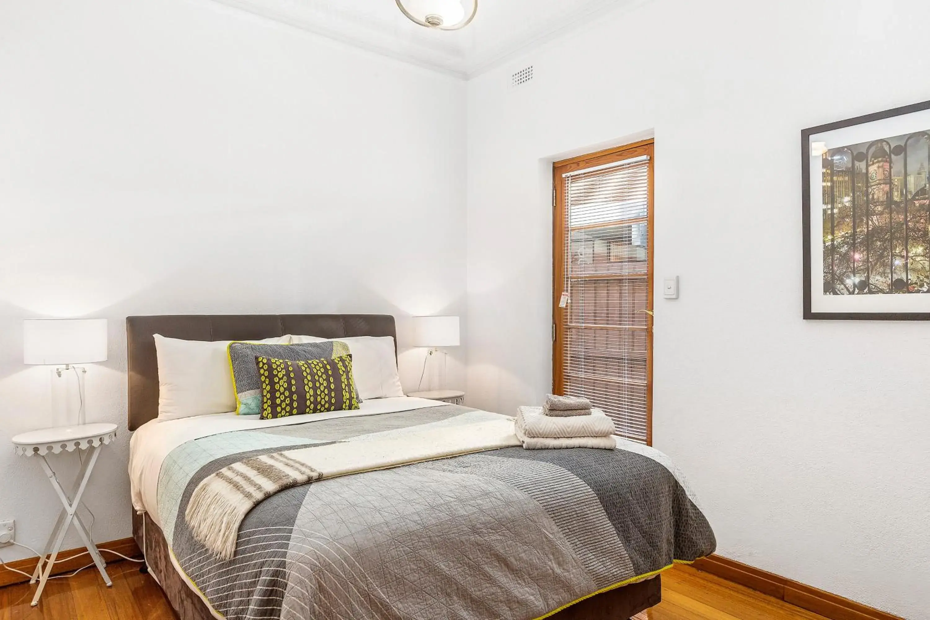 Bedroom, Bed in Captains Retreat Apartments and Cottages