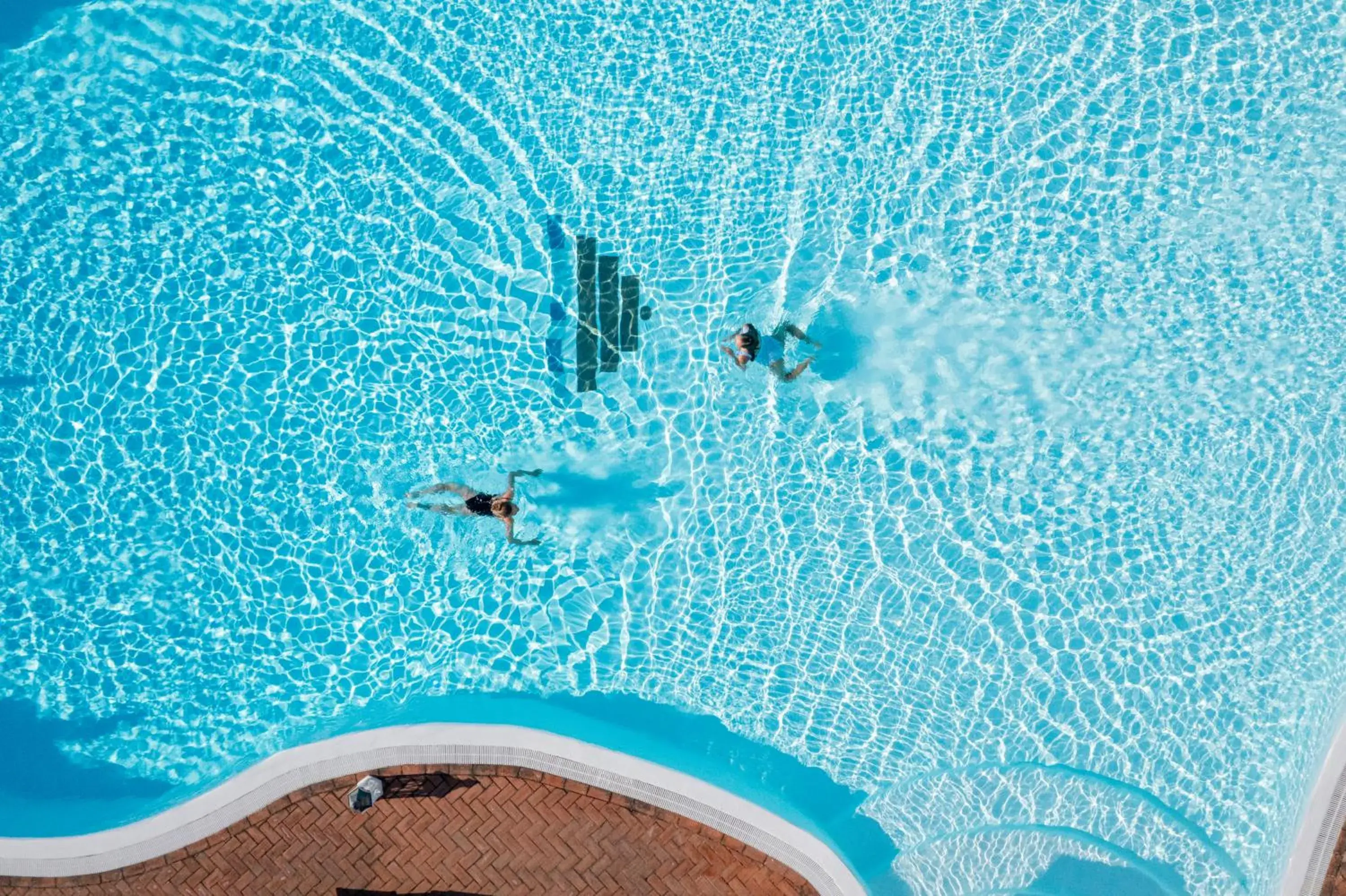 Bird's eye view, Swimming Pool in Hotel La Funtana