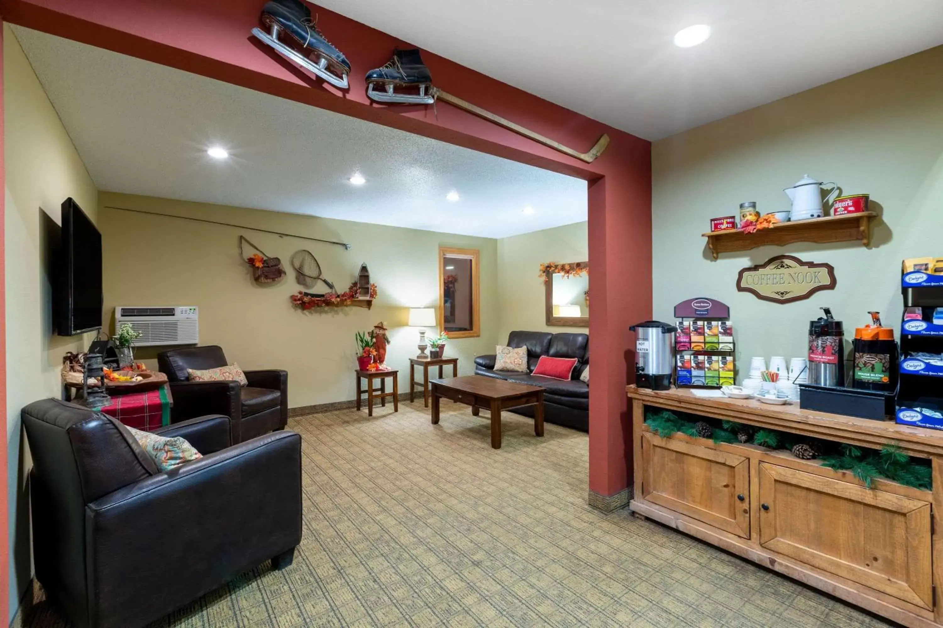 Lobby or reception in Super 8 by Wyndham Bemidji MN Lobby or reception in Super 8 by Wyndham Bemidji MN