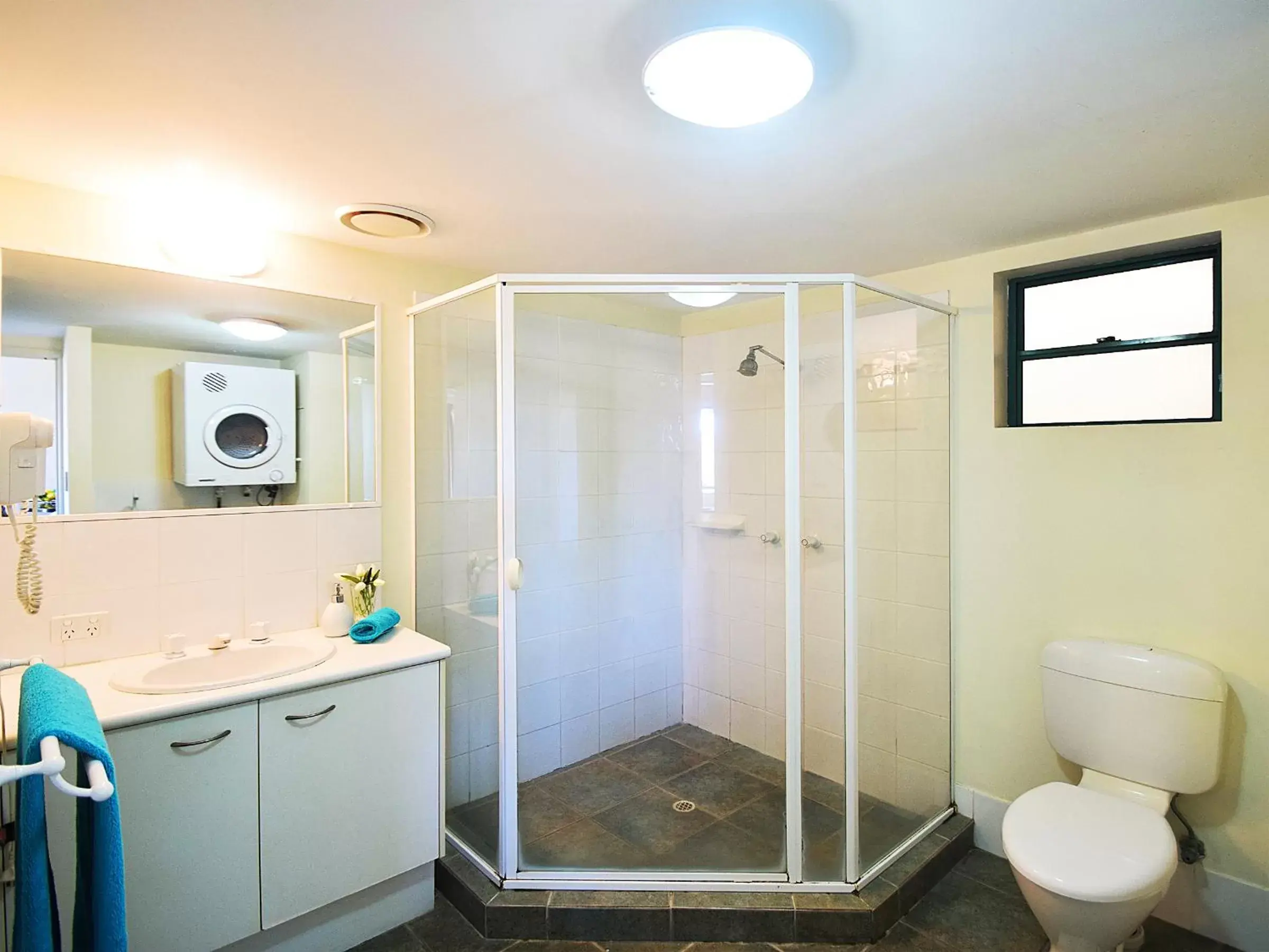 Shower, Bathroom in Noosa River Sandy Shores