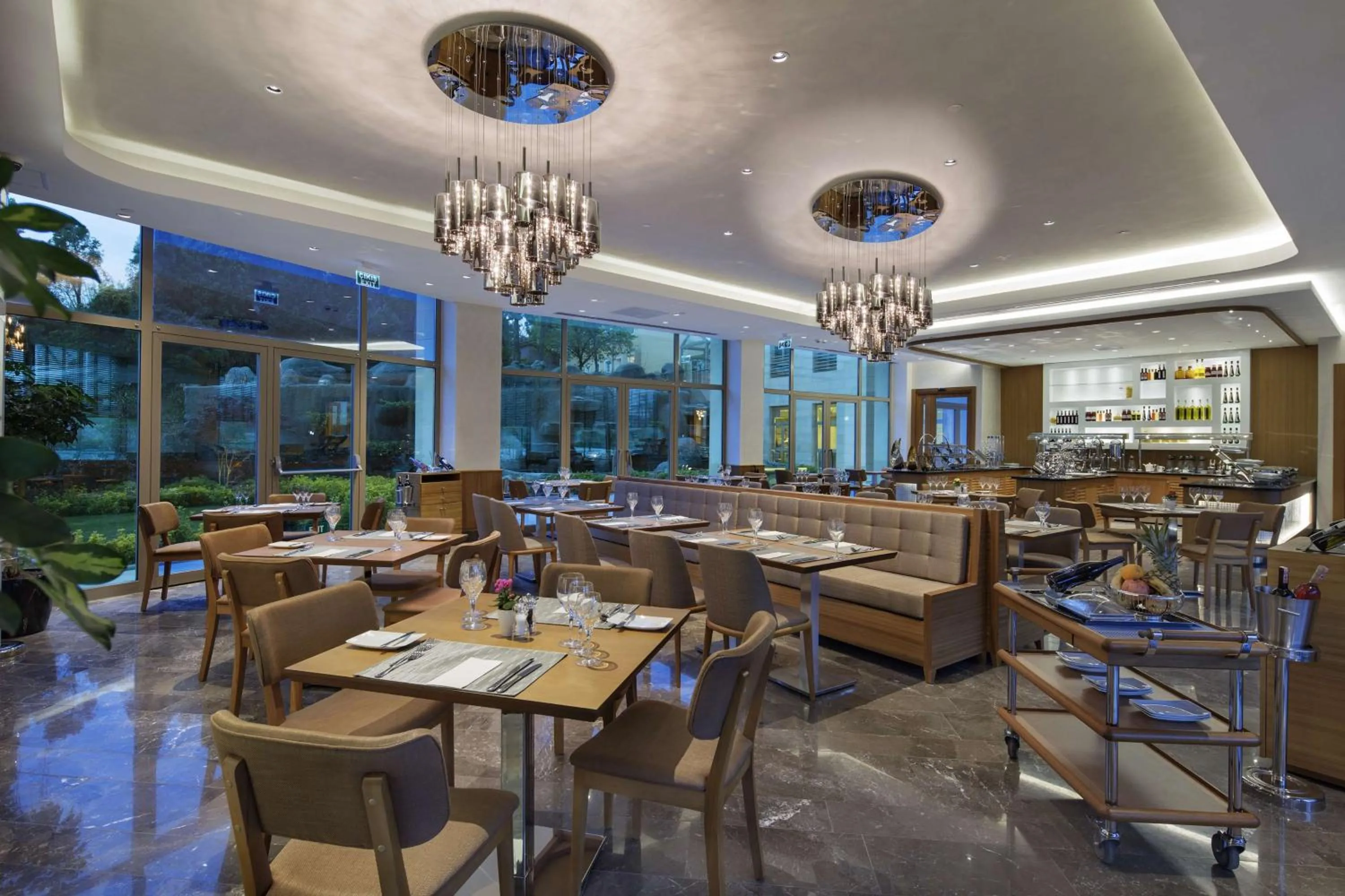 Restaurant/places to eat in DoubleTree by Hilton Hotel Istanbul - Tuzla