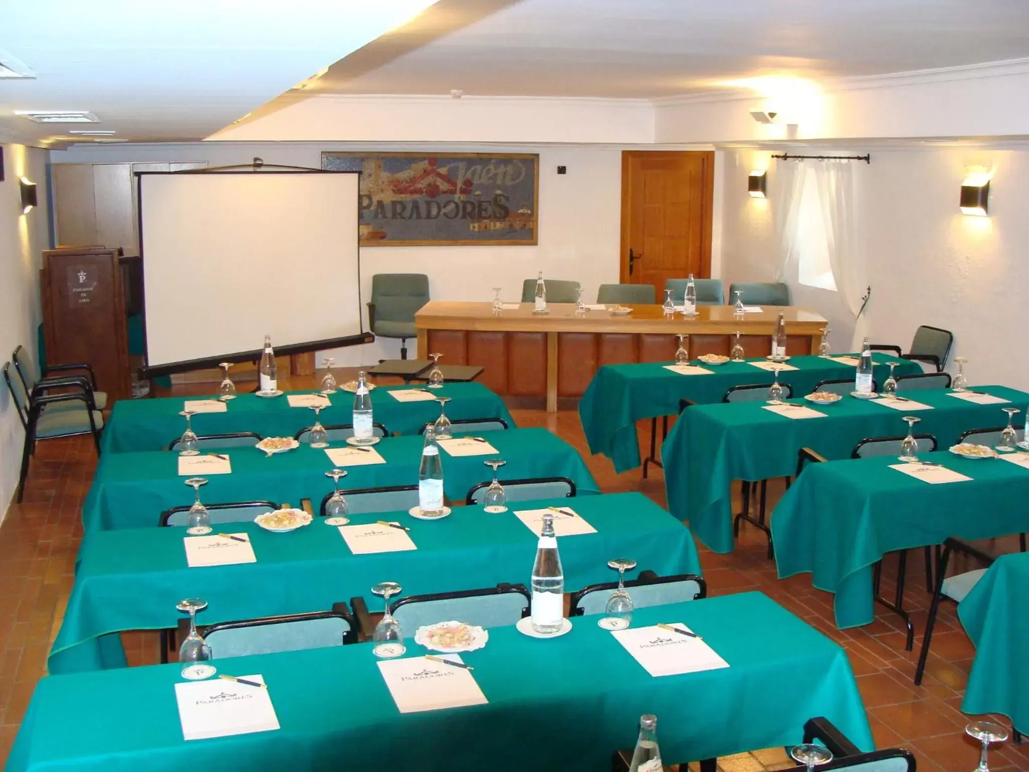 Business facilities in Parador de Jaén