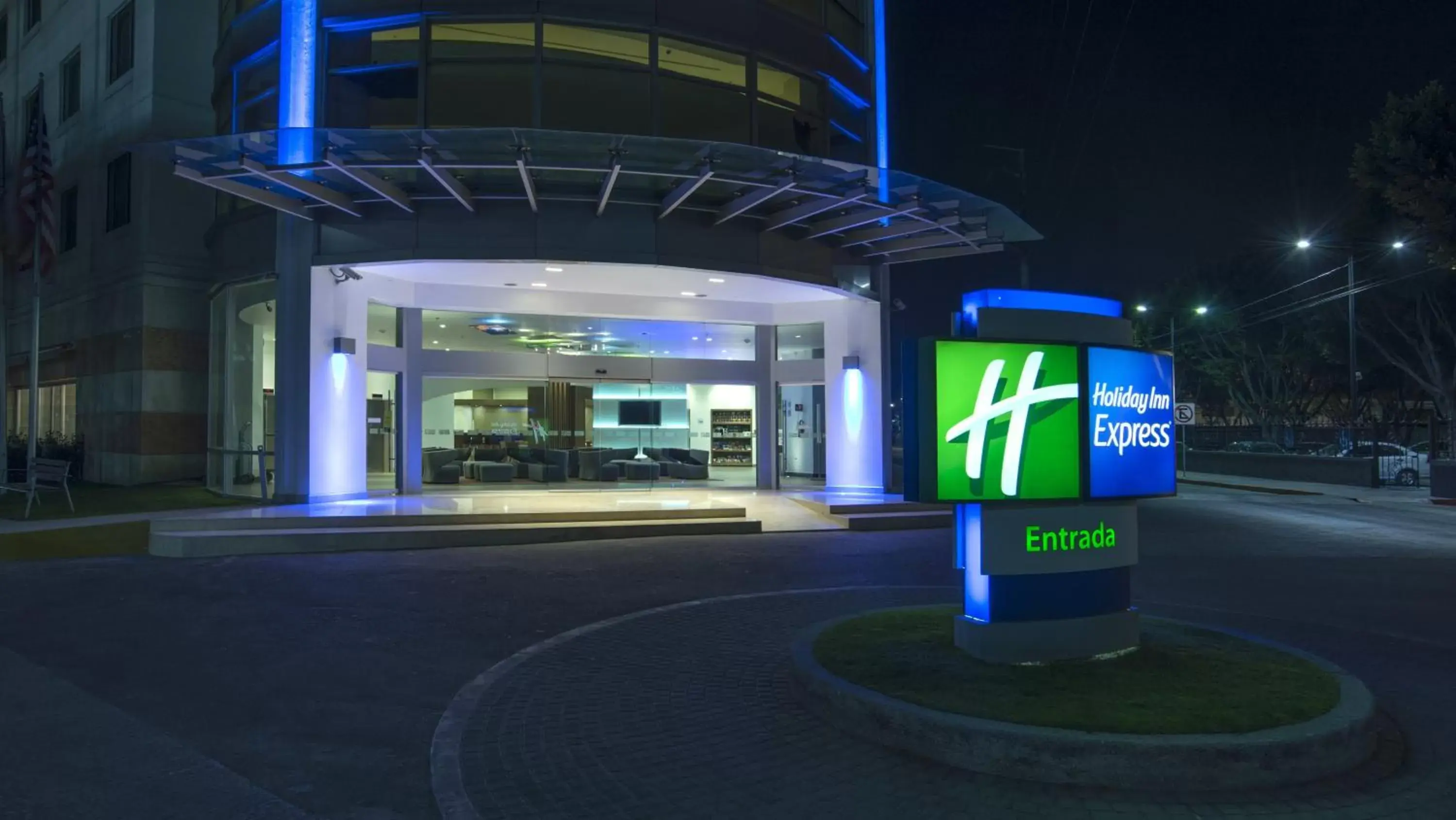 Property building in Holiday Inn Express Puebla, an IHG Hotel