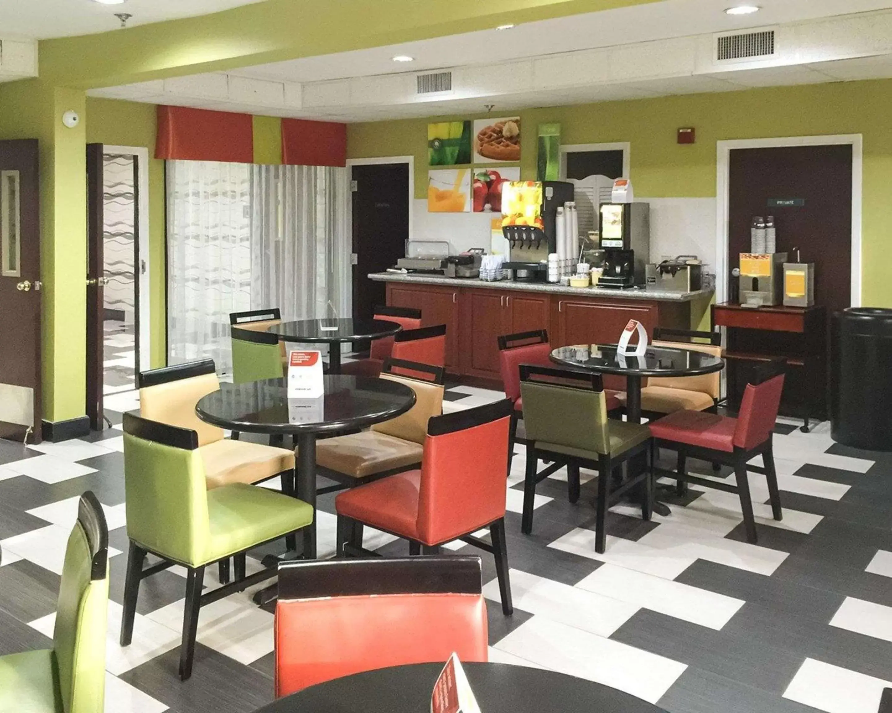Restaurant/Places to Eat in Quality Inn Prattville I-65