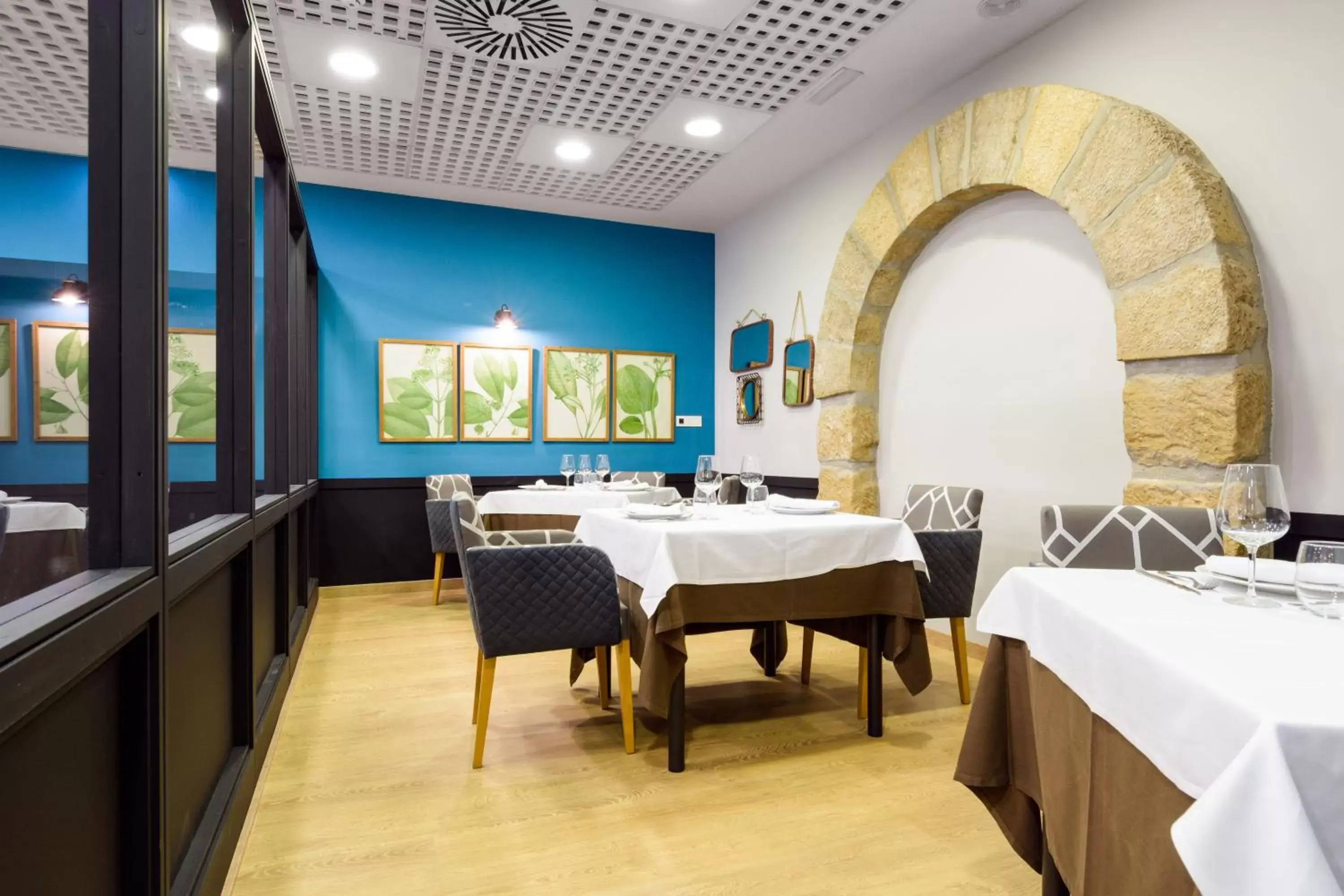 Restaurant/Places to Eat in Hospedium Hotel Don Fidel