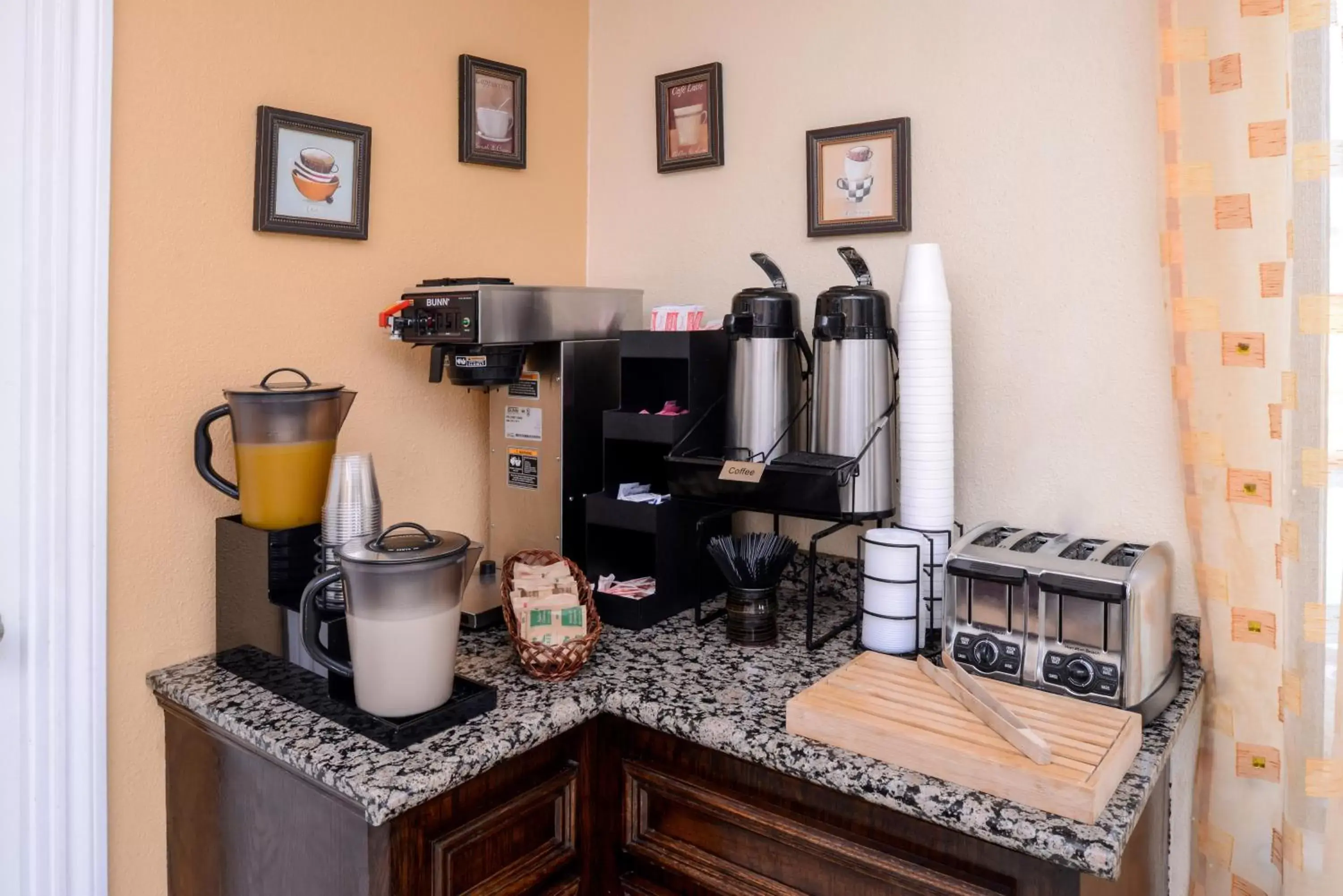 Continental breakfast, Coffee/Tea Facilities in Americas Best Value Inn & Suites Waller Prairie View