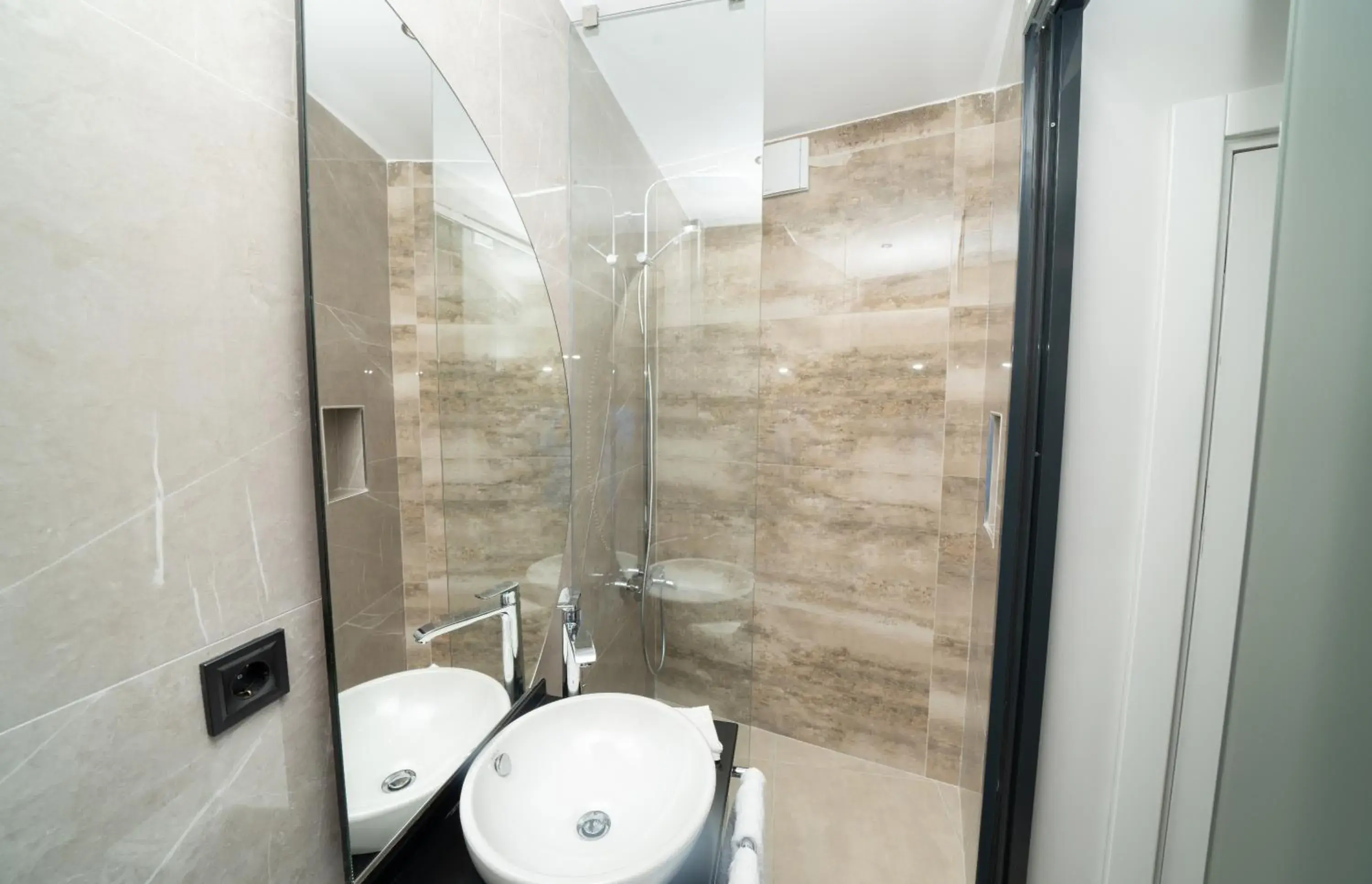 Shower, Bathroom in Fama Karaköy