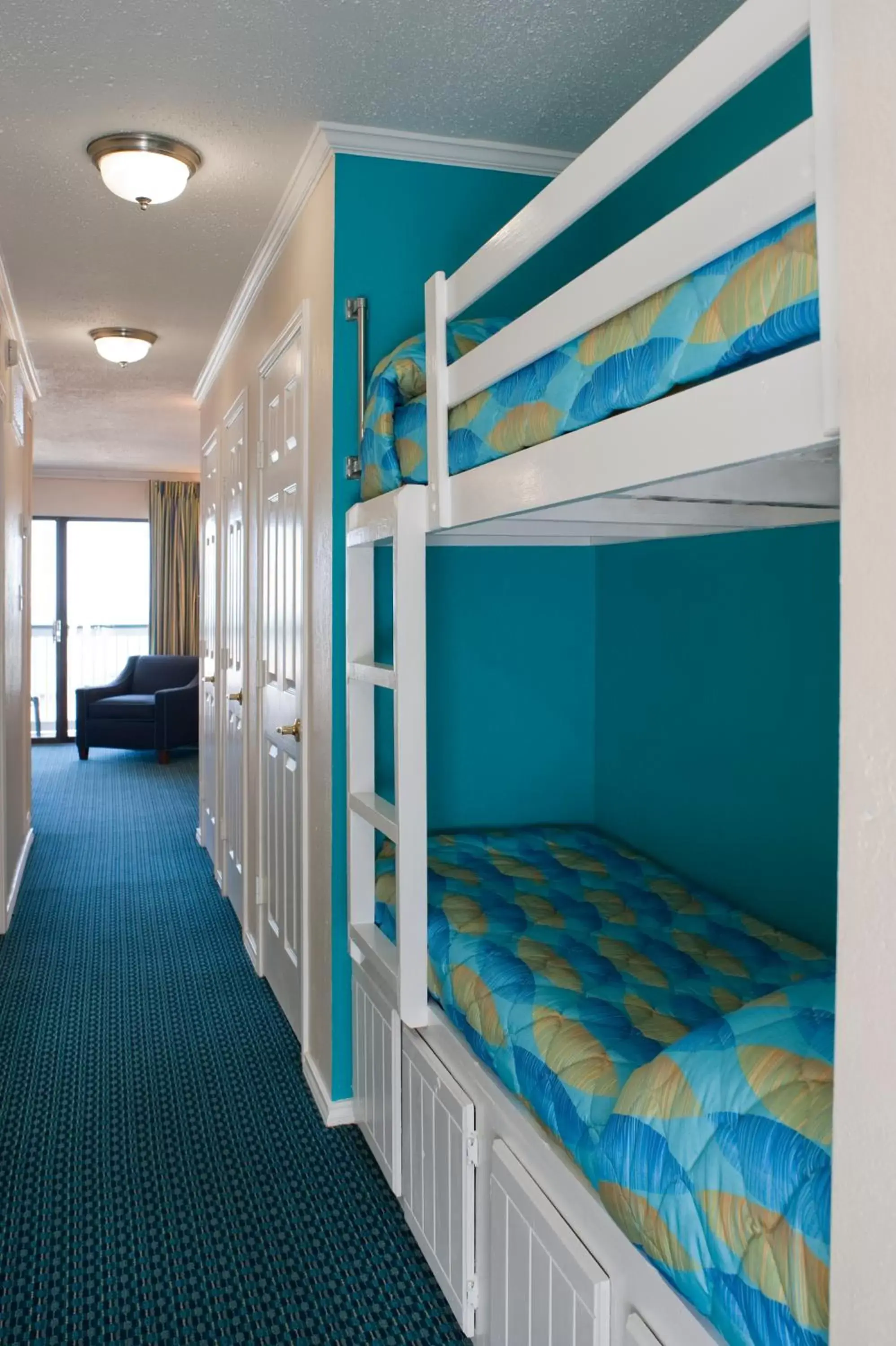 Bedroom, Bunk Bed in Casa Del Mar Beachfront Suites