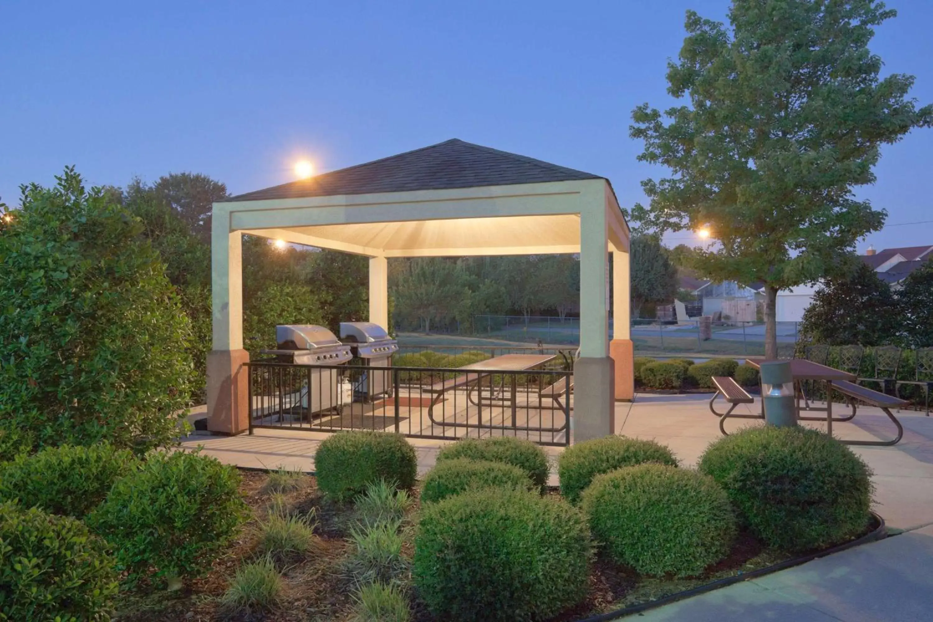 Patio in Sonesta Simply Suites Huntsville Research Park