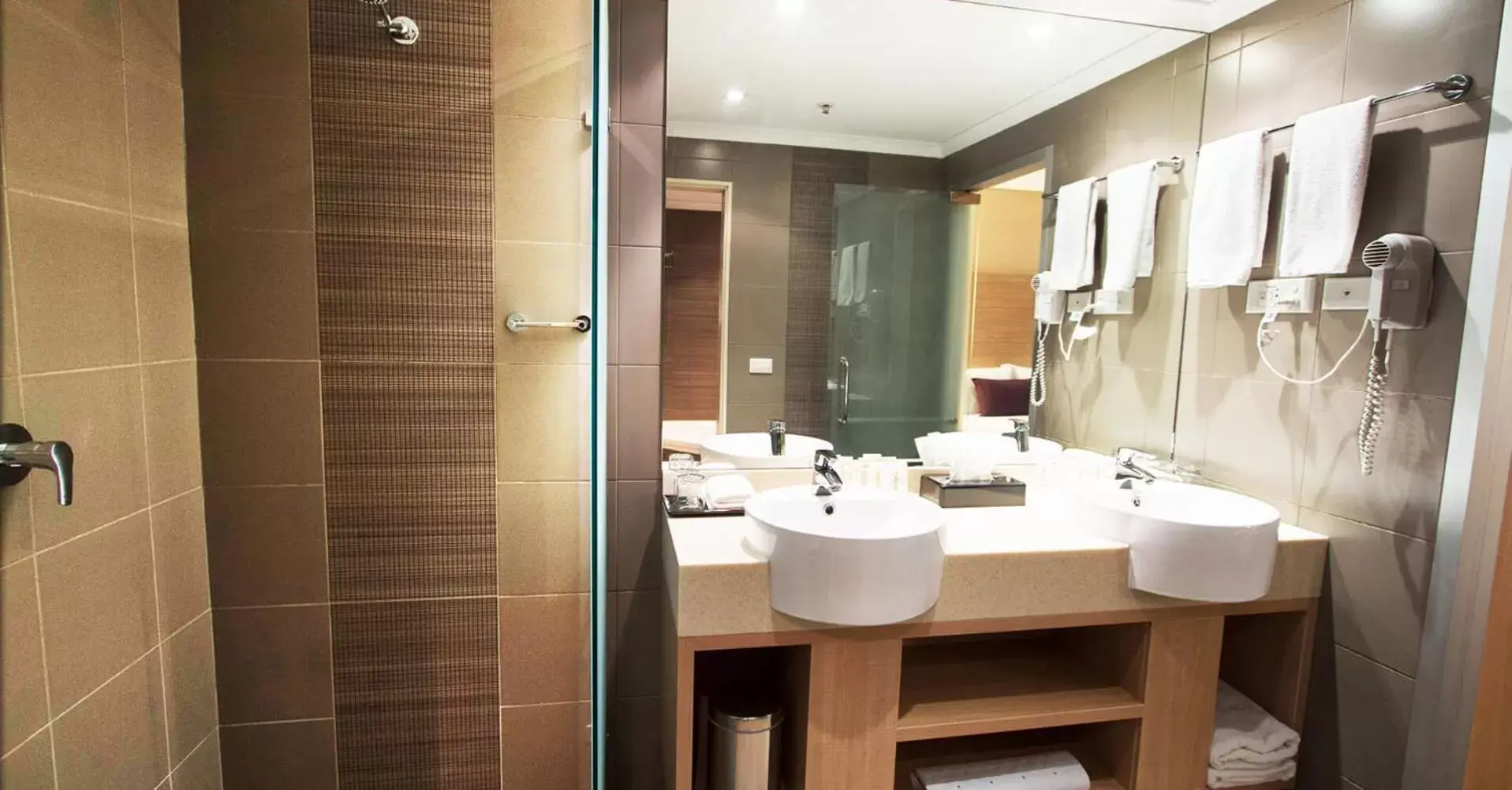 Bathroom in Sage Hotel Adelaide