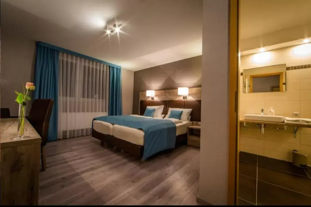 Standard Twin Room - single occupancy in Gasthaus Heiko Sieb Standard Twin Room - single occupancy in Gasthaus Heiko Sieb