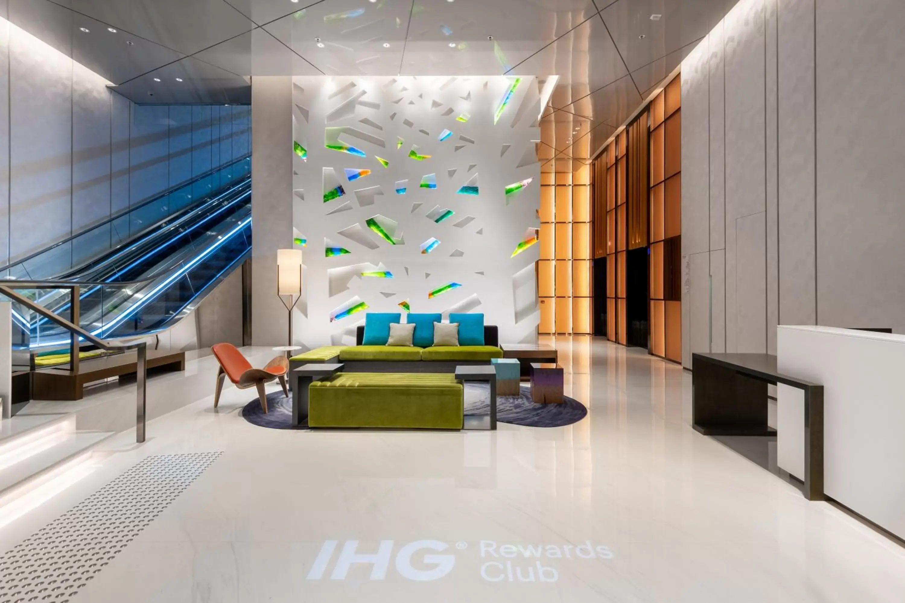 Property building, Lobby/Reception in Holiday Inn Express Hong Kong Kowloon CBD2, an IHG Hotel