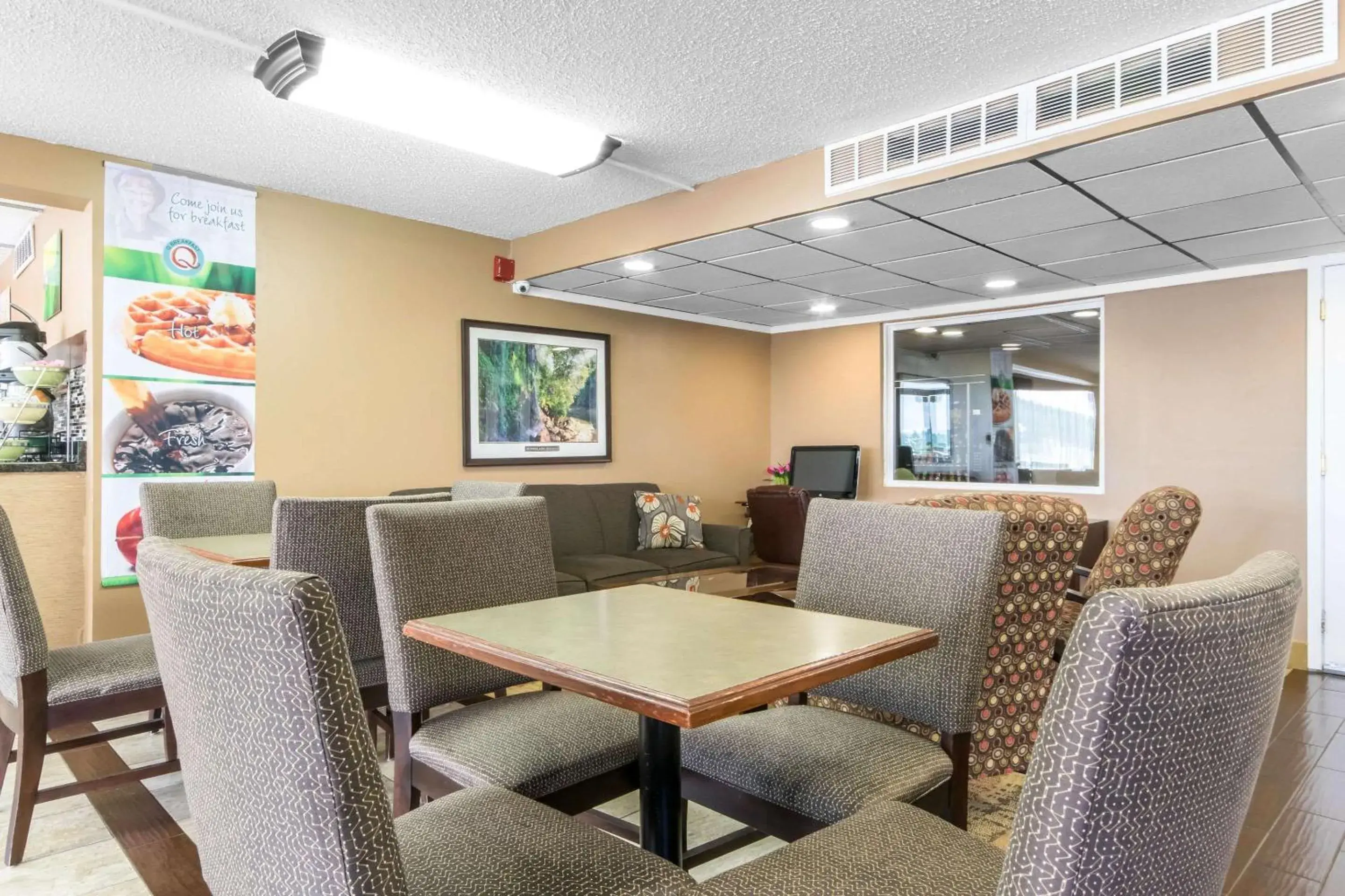 Restaurant/places to eat in Quality Inn & Suites - Horse Cave