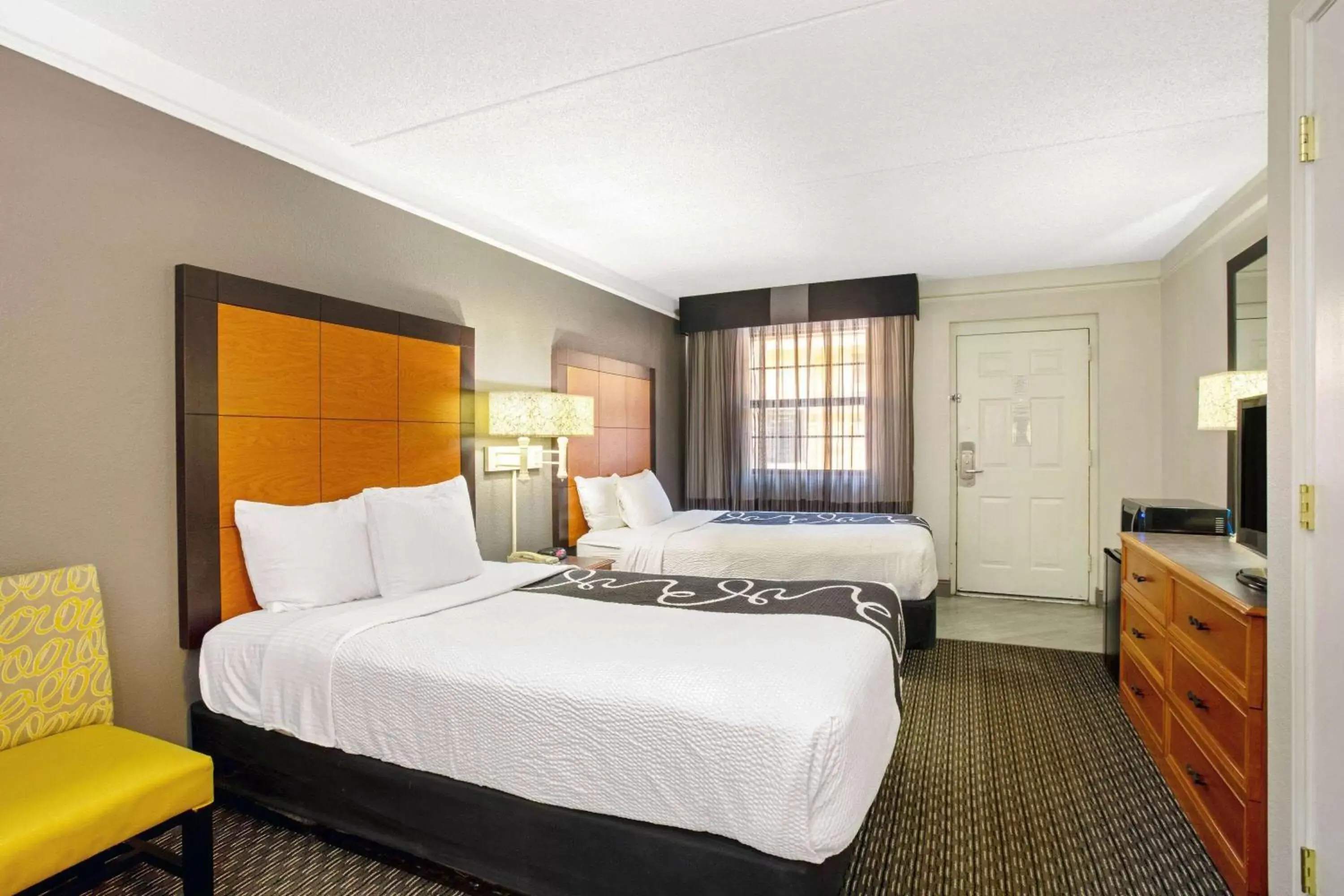 Photo of the whole room, Bed in La Quinta Inn by Wyndham Denver Golden Photo of the whole room, Bed in La Quinta Inn by Wyndham Denver Golden