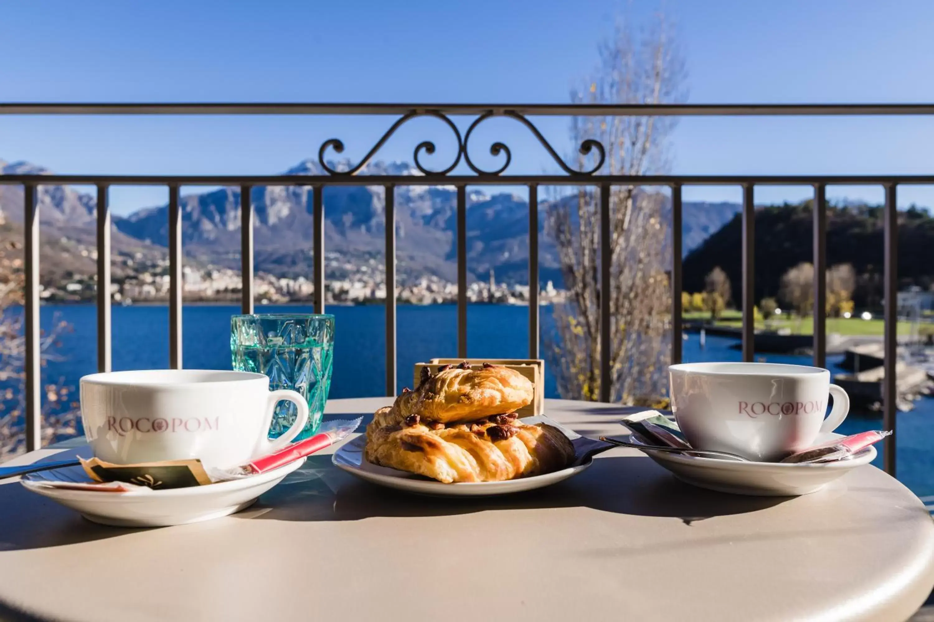 LUXURY SUITES ROCOPOM - Lake Front LUXURY SUITES ROCOPOM - Lake Front