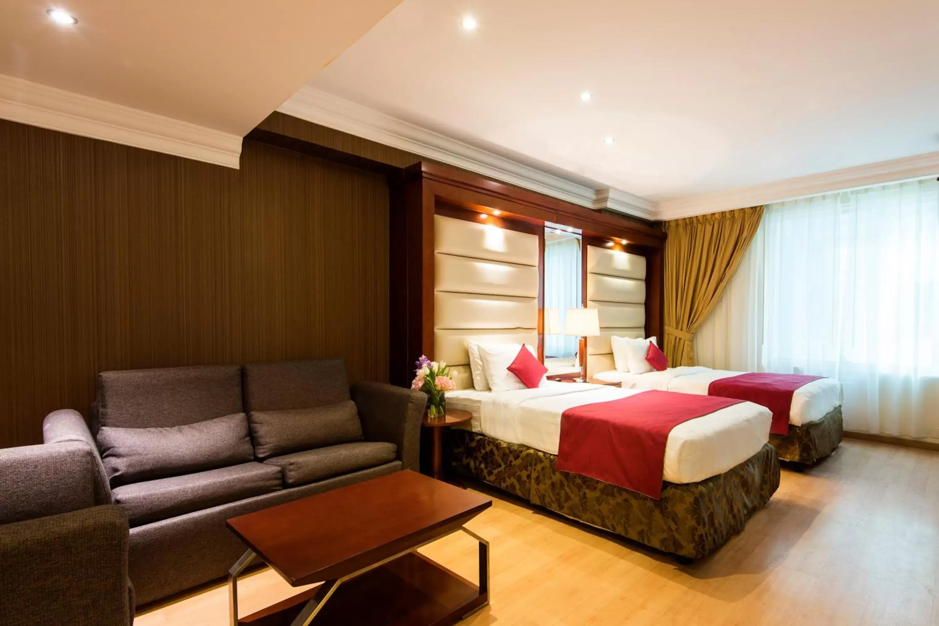 Junior Twin Suite in Best Western Plus Doha