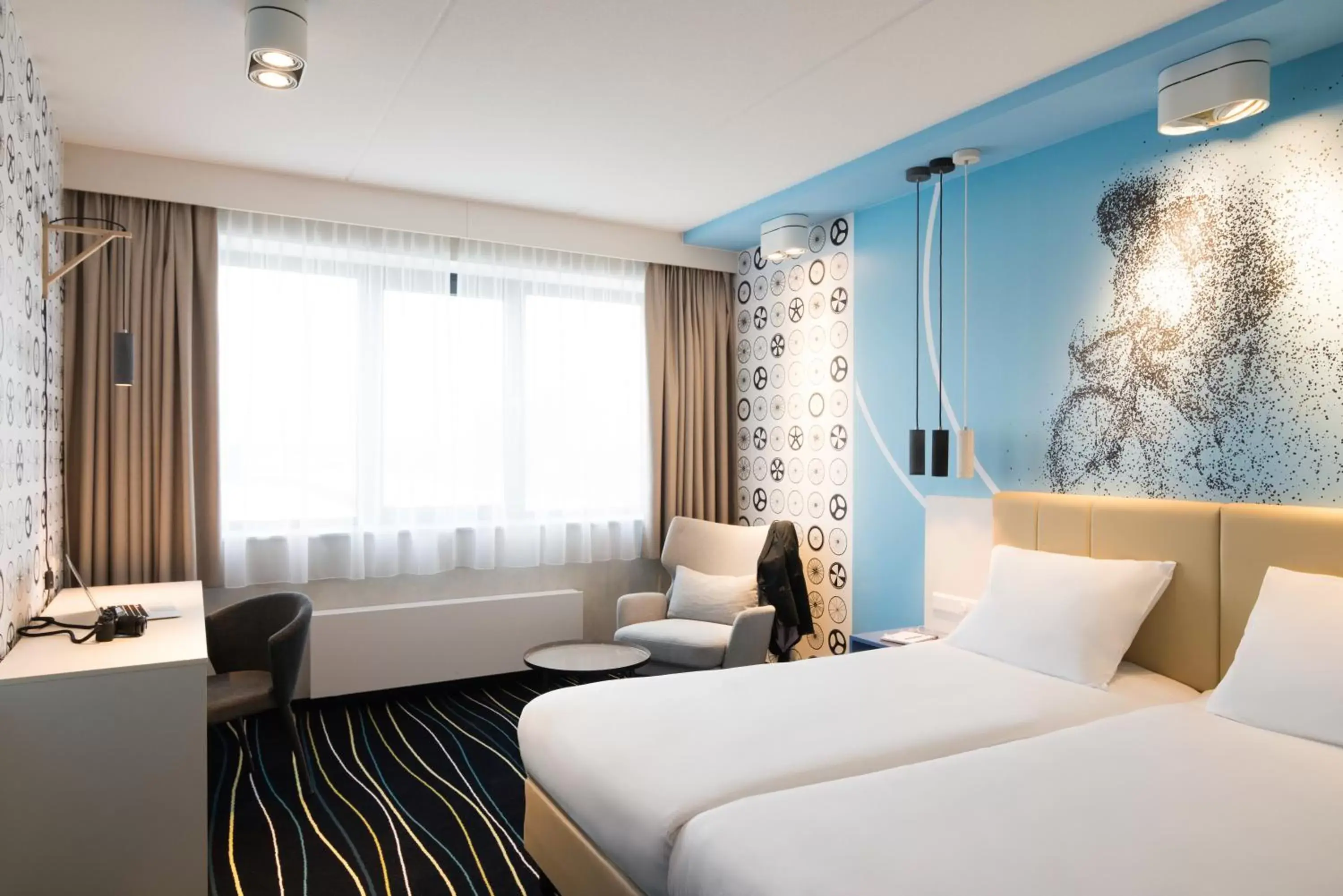 Photo of the whole room in ibis Styles Haarlem City