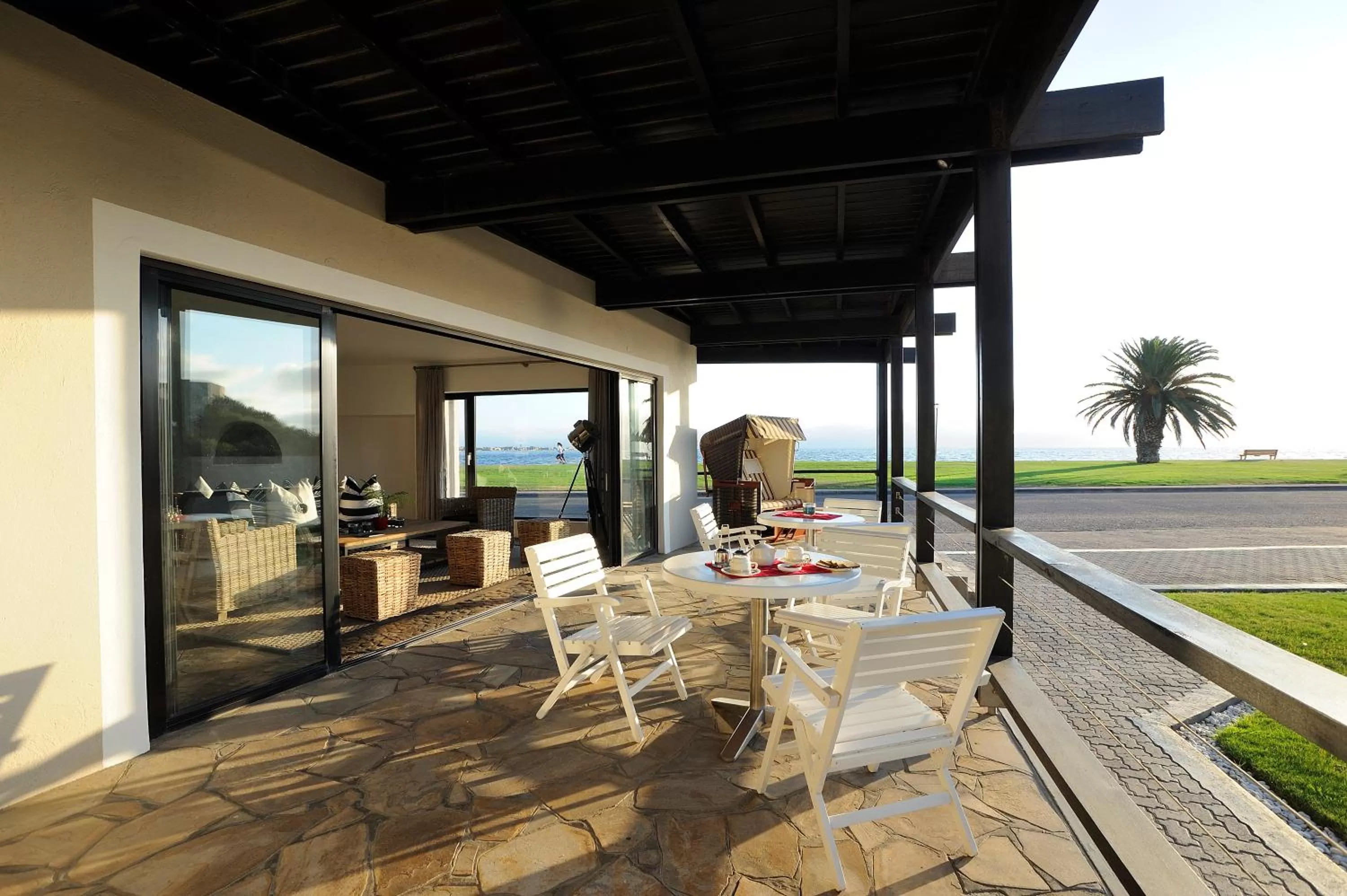 Day in Oyster Box Guesthouse