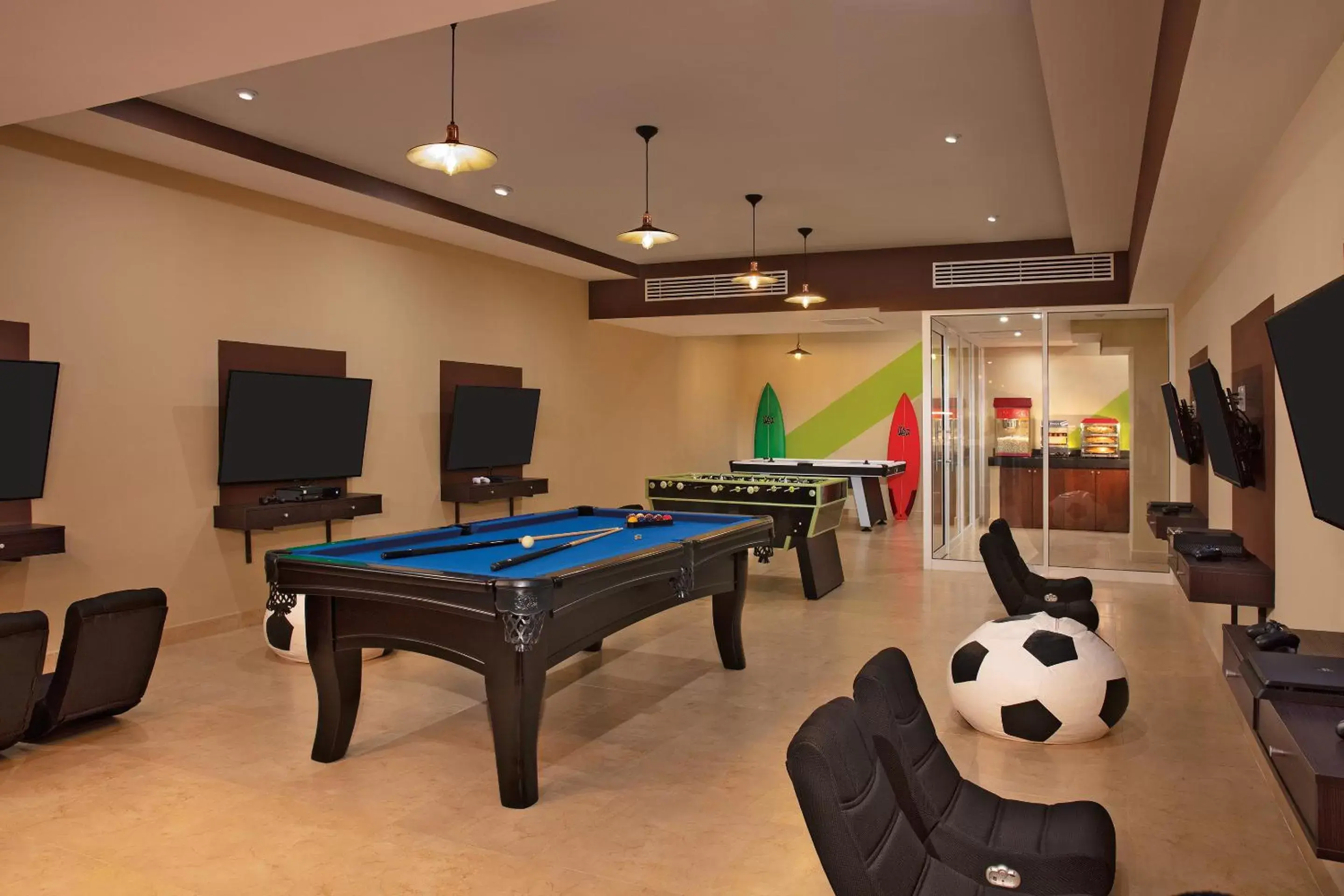 Activities, Billiards in Krystal Grand Los Cabos - All Inclusive