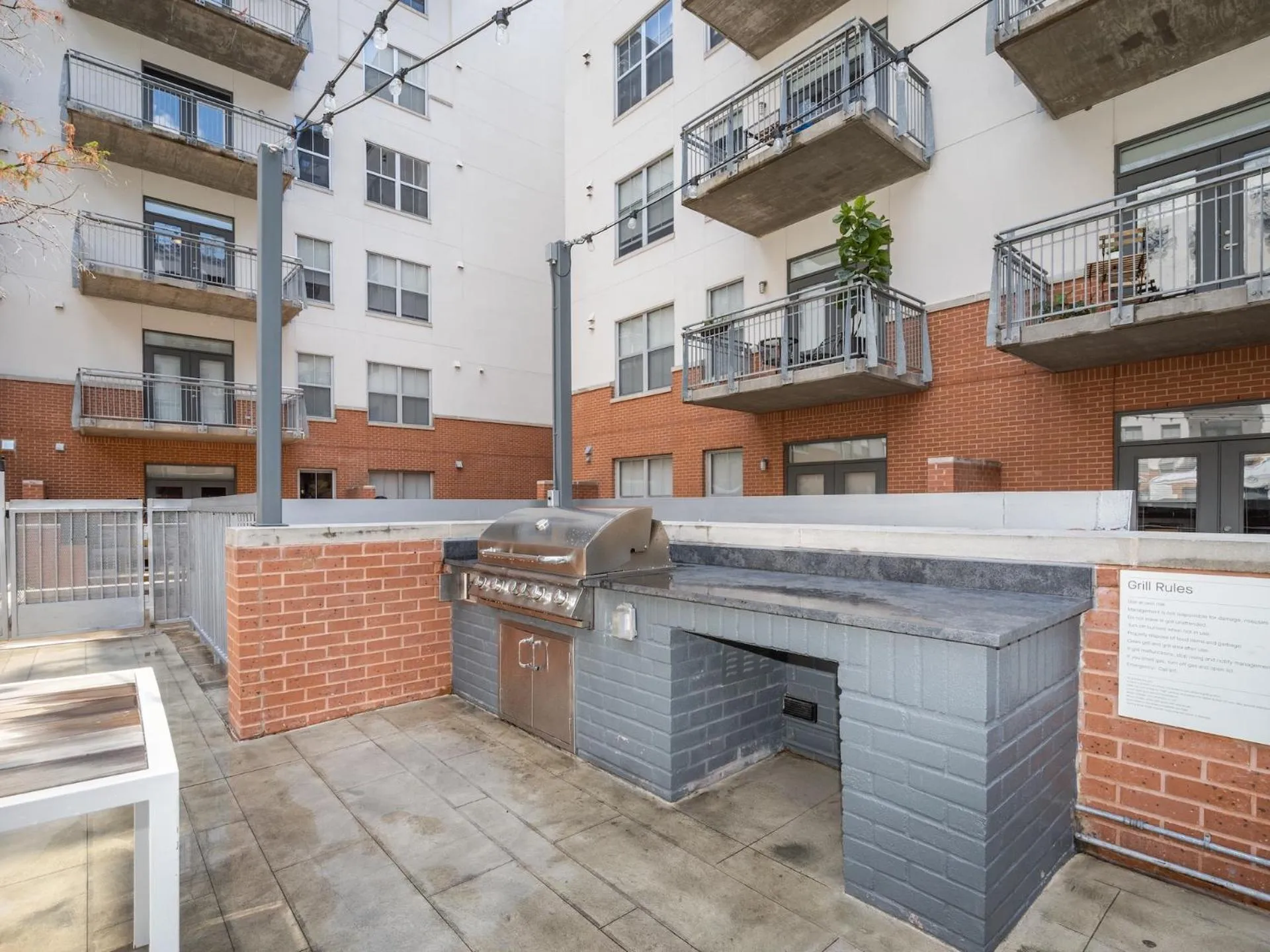 BBQ facilities in Kasa Downtown Austin