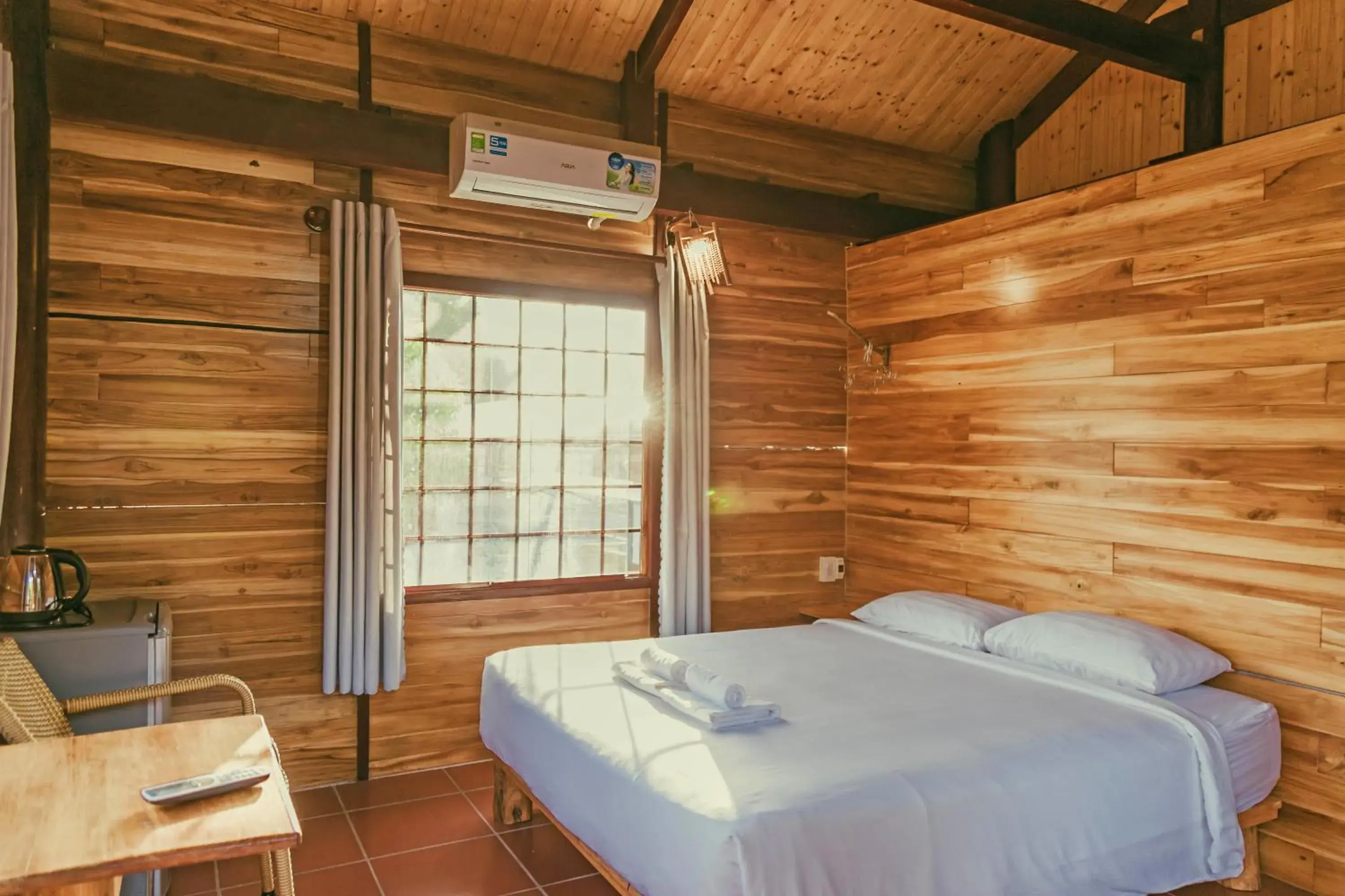 King Room with Garden View in Phu Quoc Valley Sen Bungalow