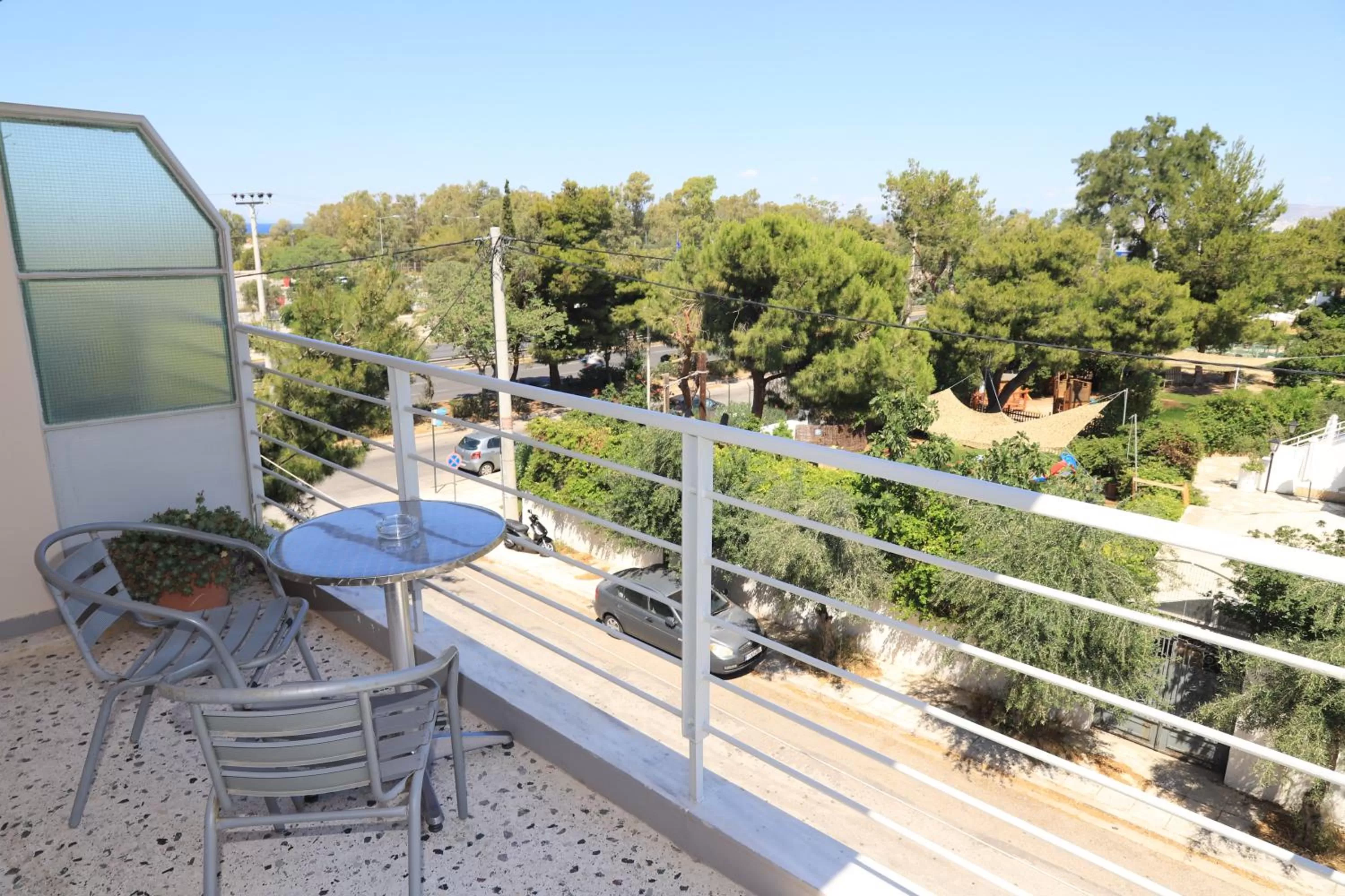 IKAROS Hotel ELLINIKO