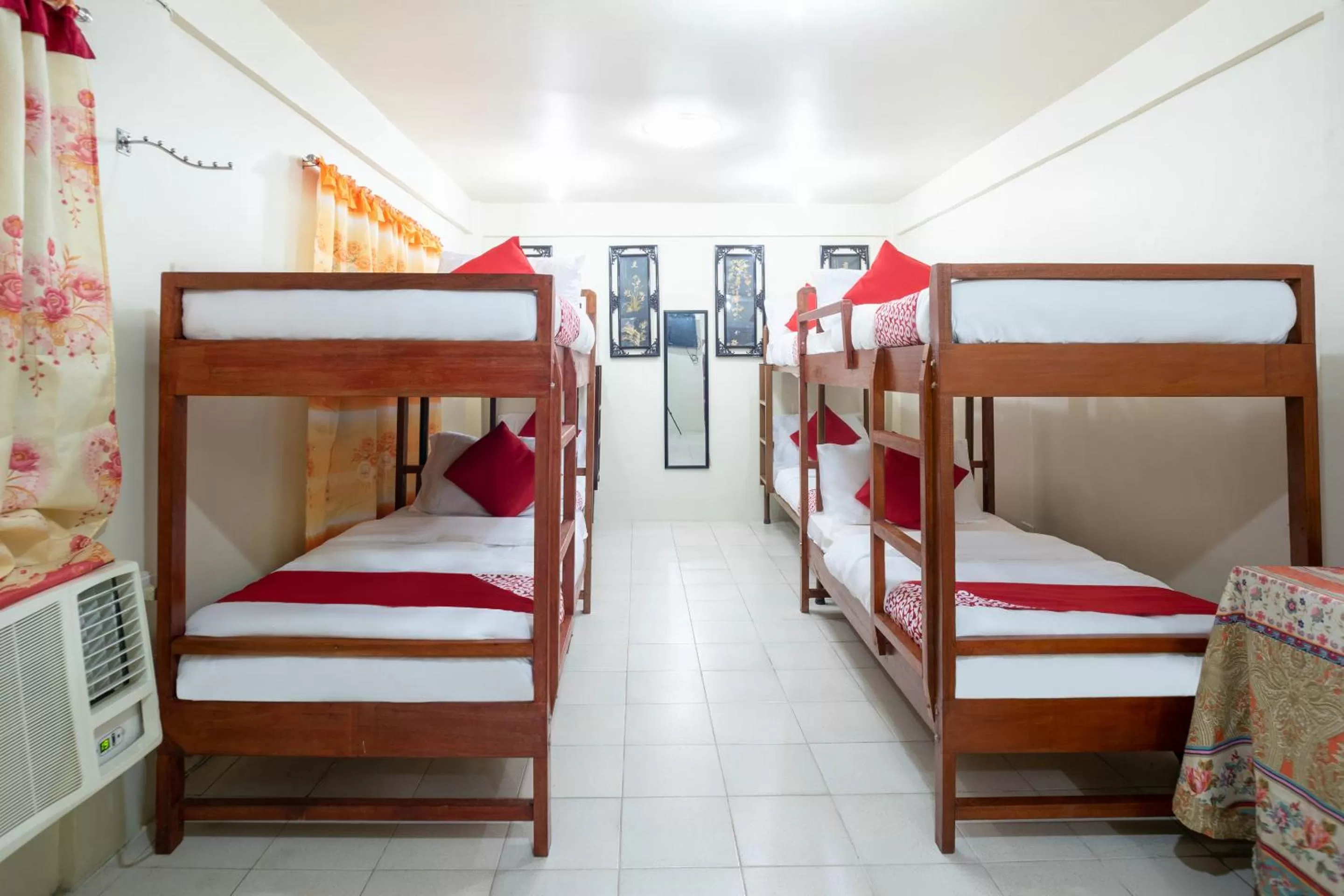 Bedroom, Bed in Conrado's Apartelle