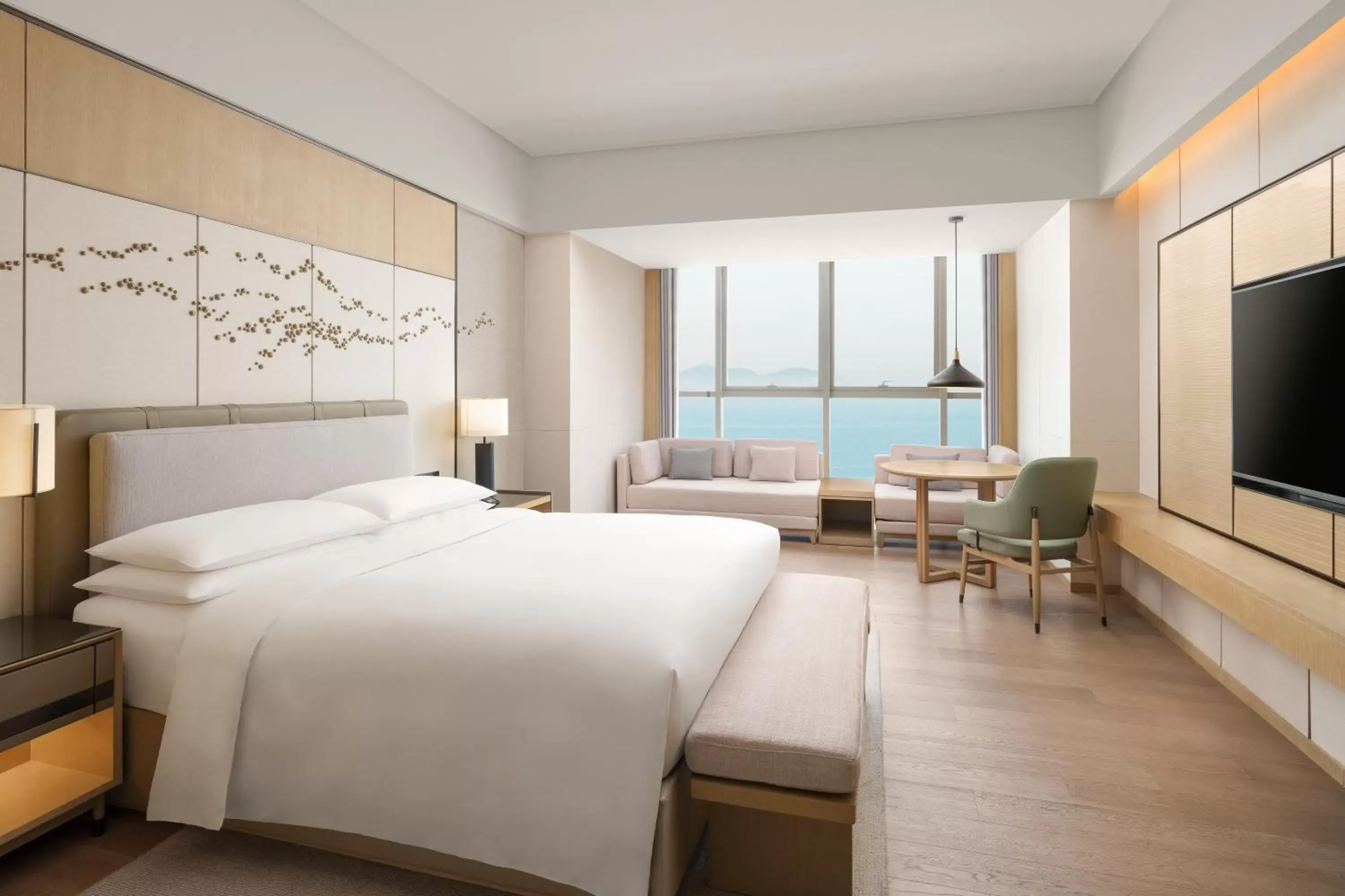 Bed in Yantai Marriott Hotel