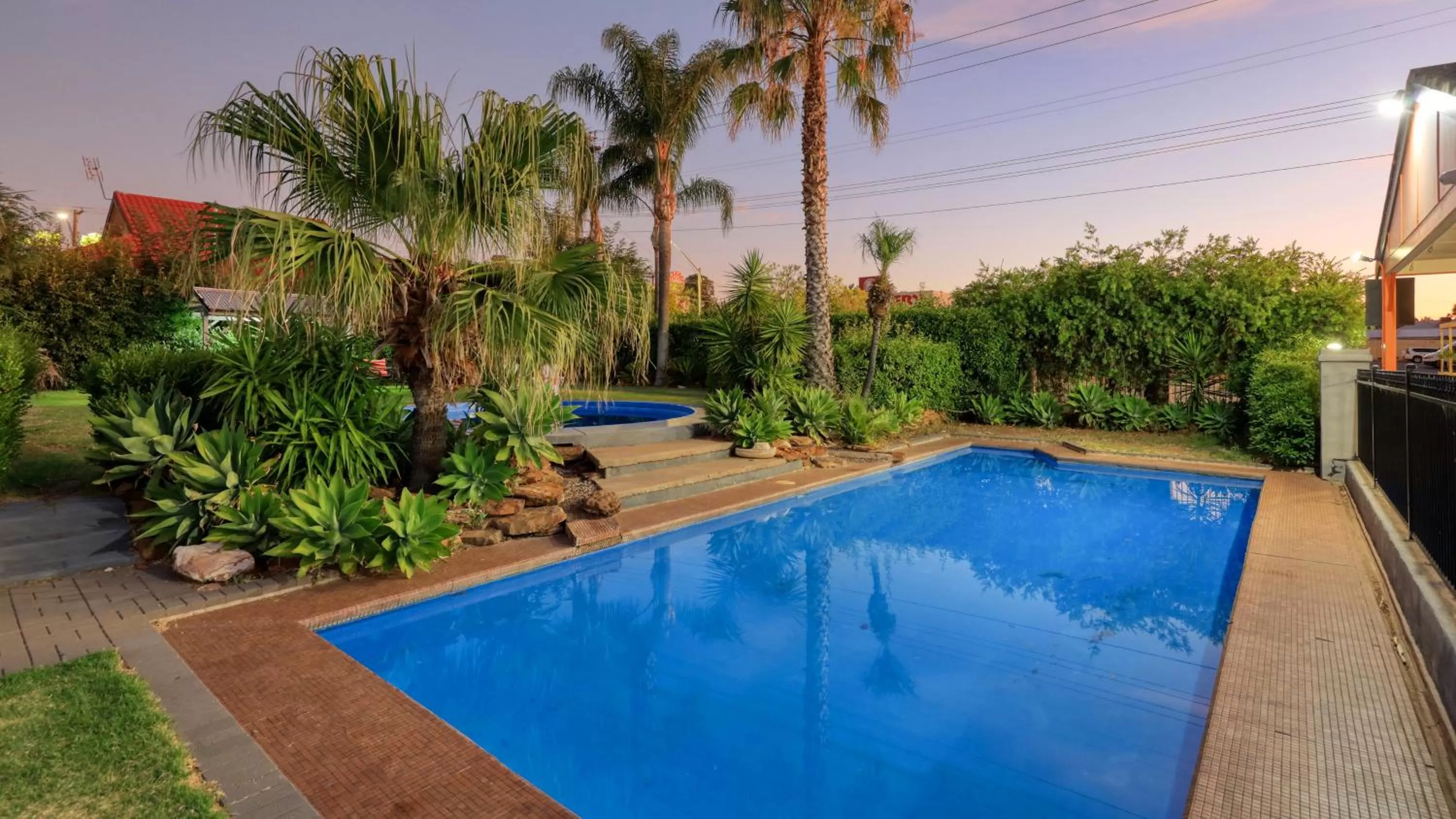 Swimming pool in Country Leisure Motor Inn