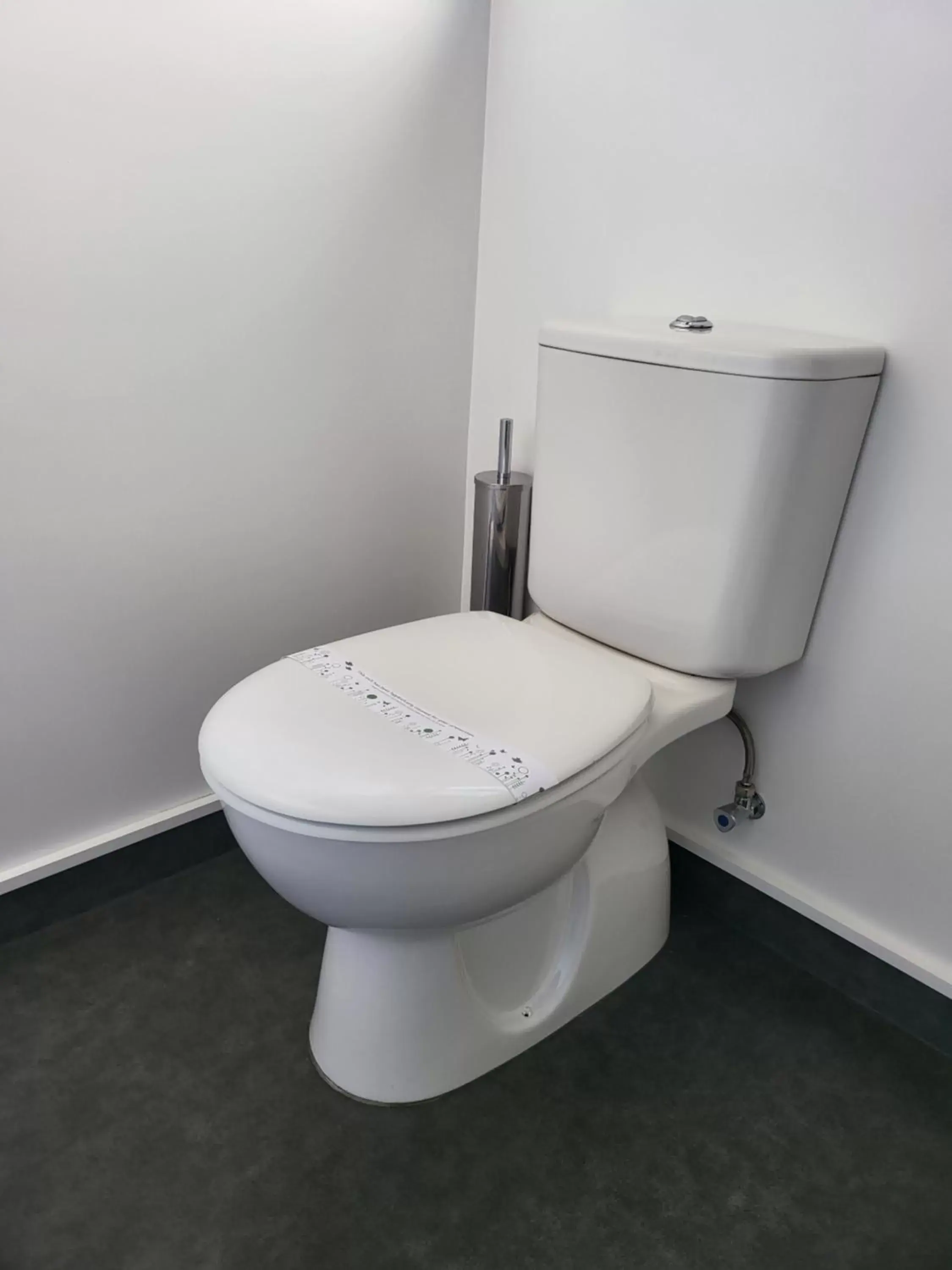 Toilet, Bathroom in ASURE Destiny on Fitzherbert Motel