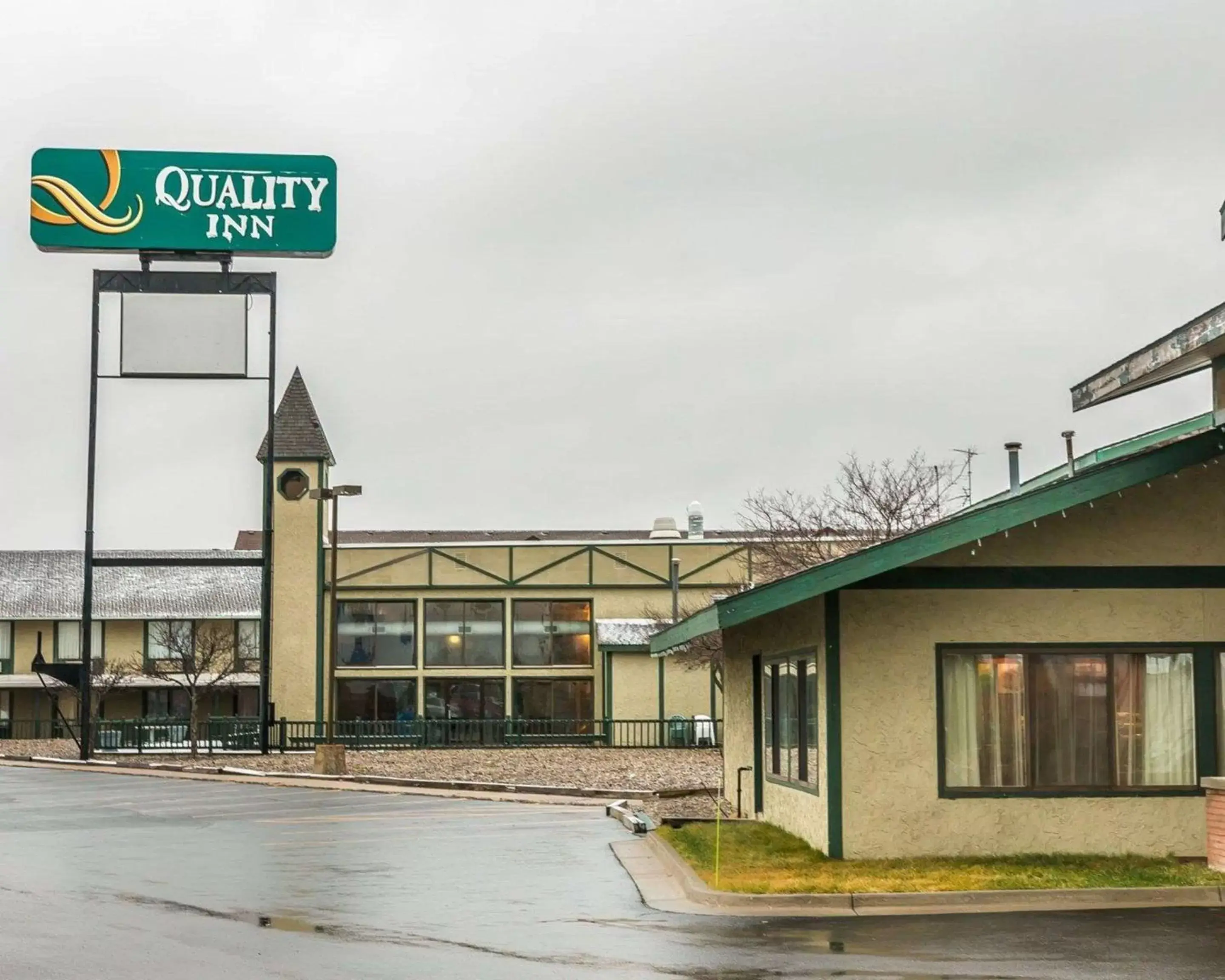 Property Building in Quality Inn of Gaylord