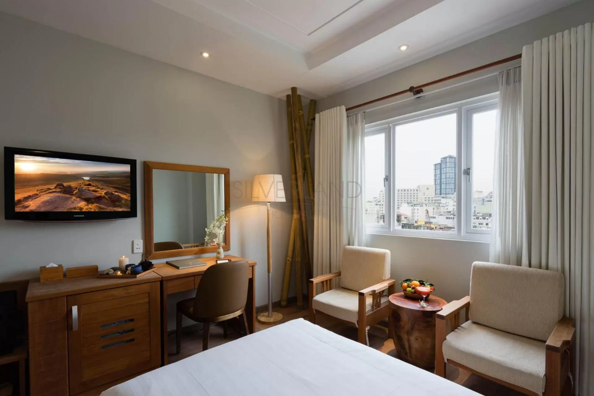 View (from property/room), Bed in Silverland Yen Hotel