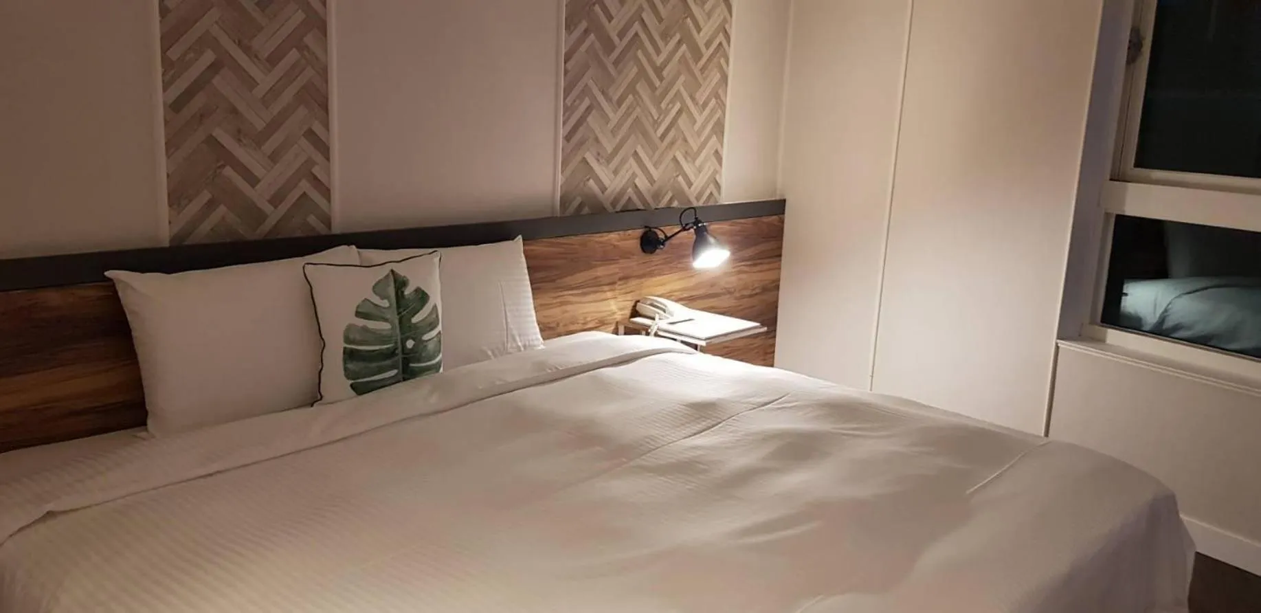 Bed in New California